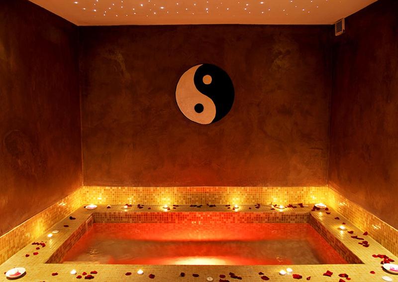 Double Room with Private Spa at Night  photo 2