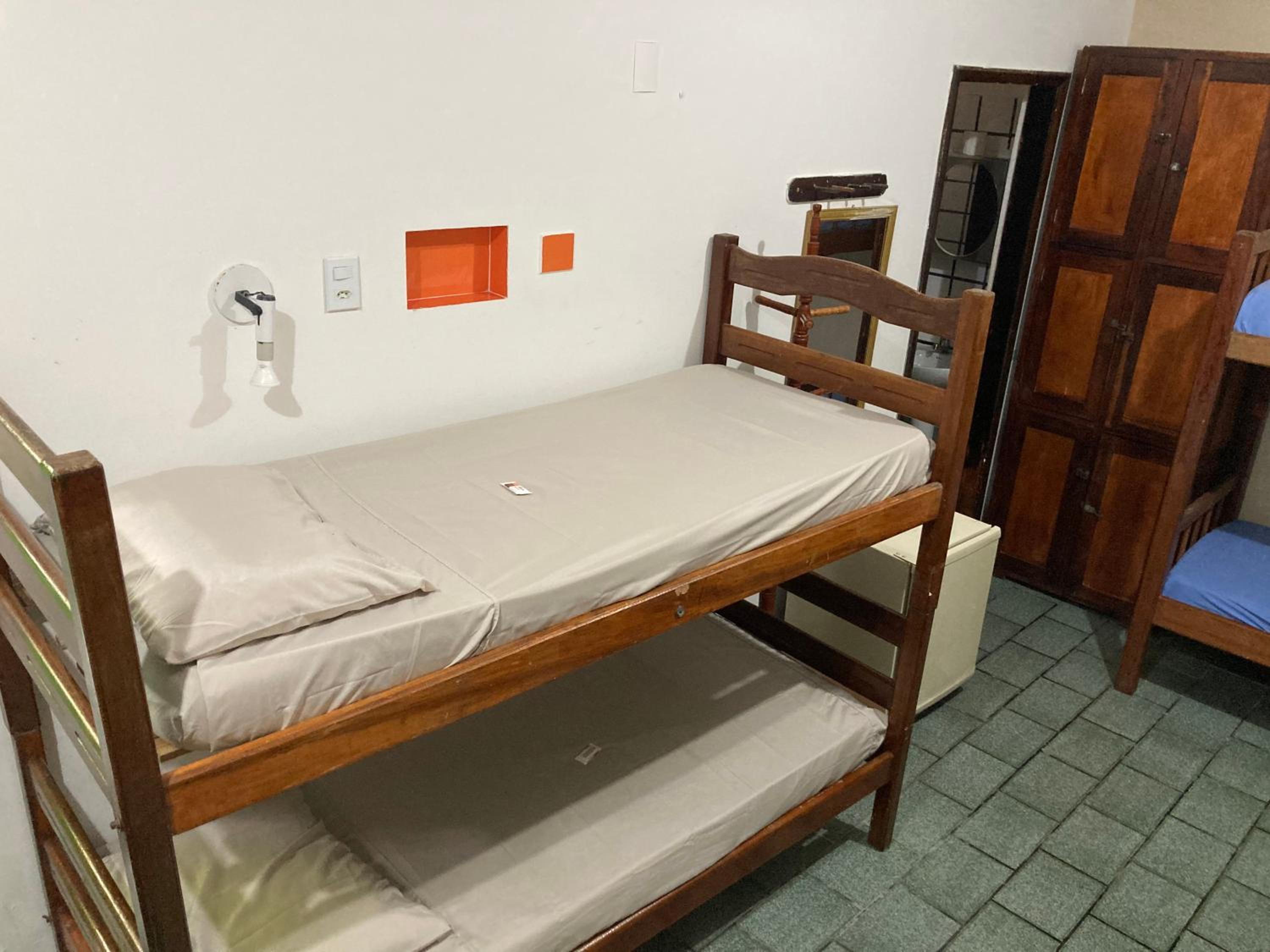 8-Bed Mixed Dormitory Room