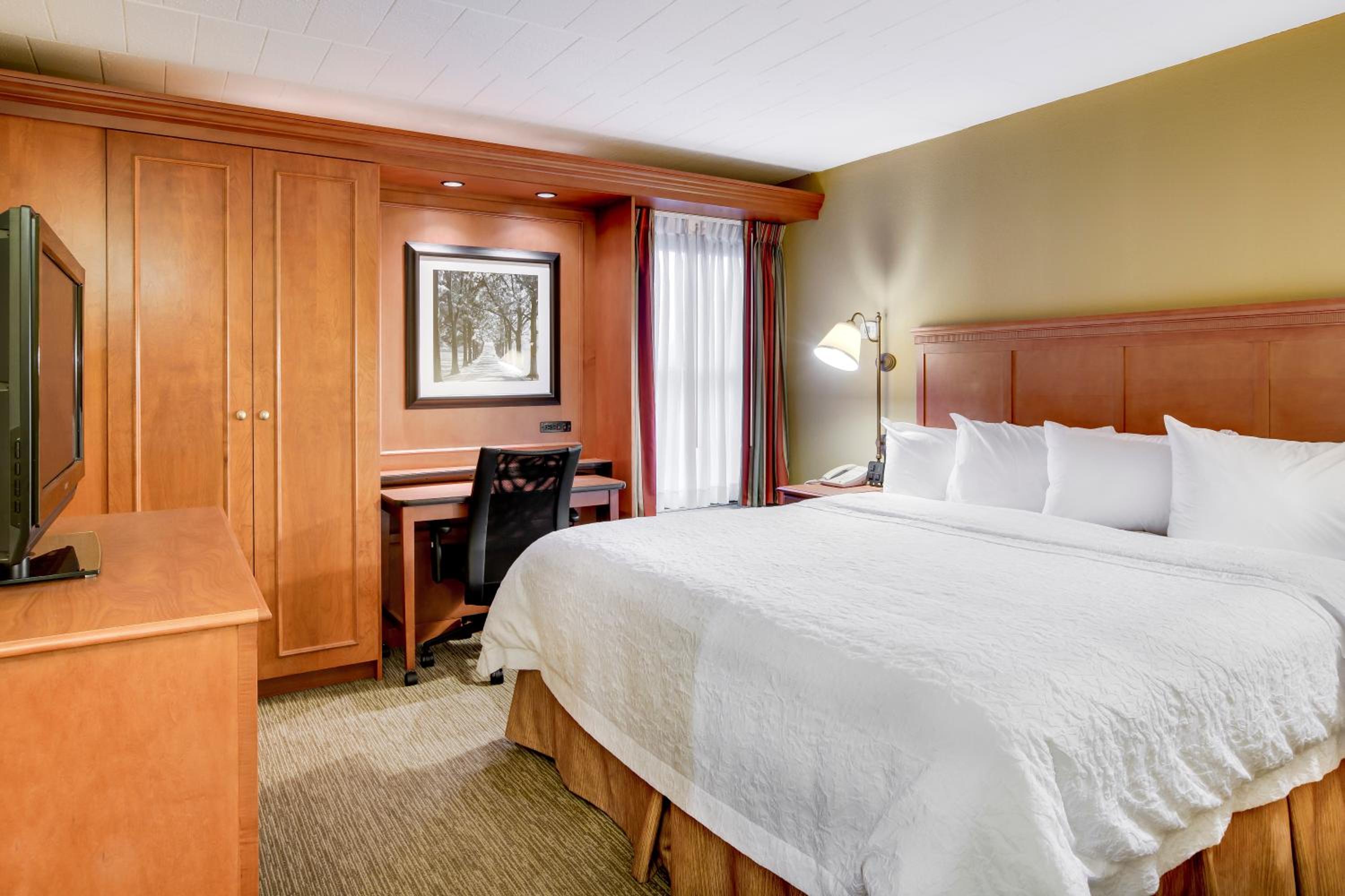 Non-Smoking - King Room