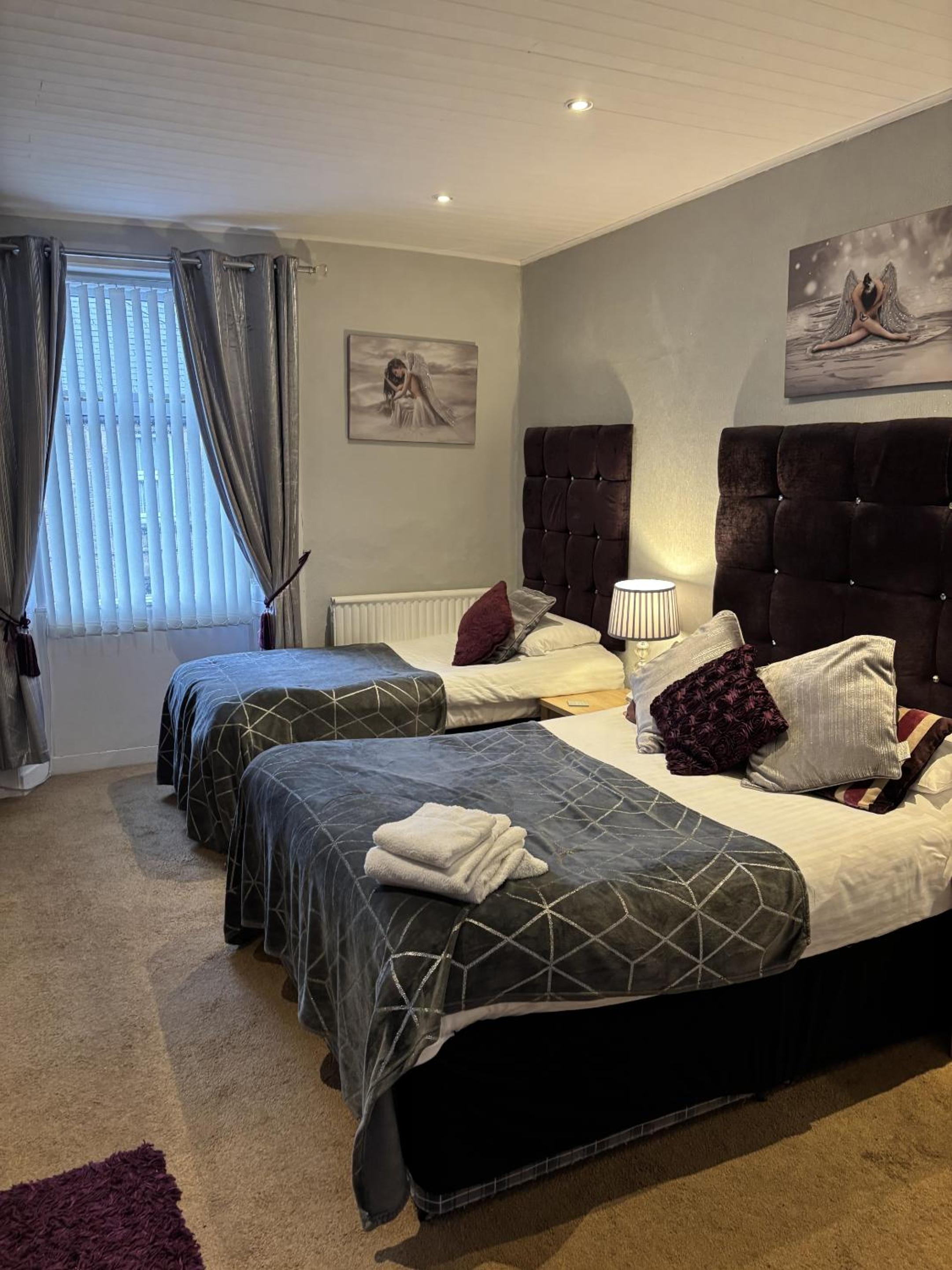 Triple Room with Shower photo 3