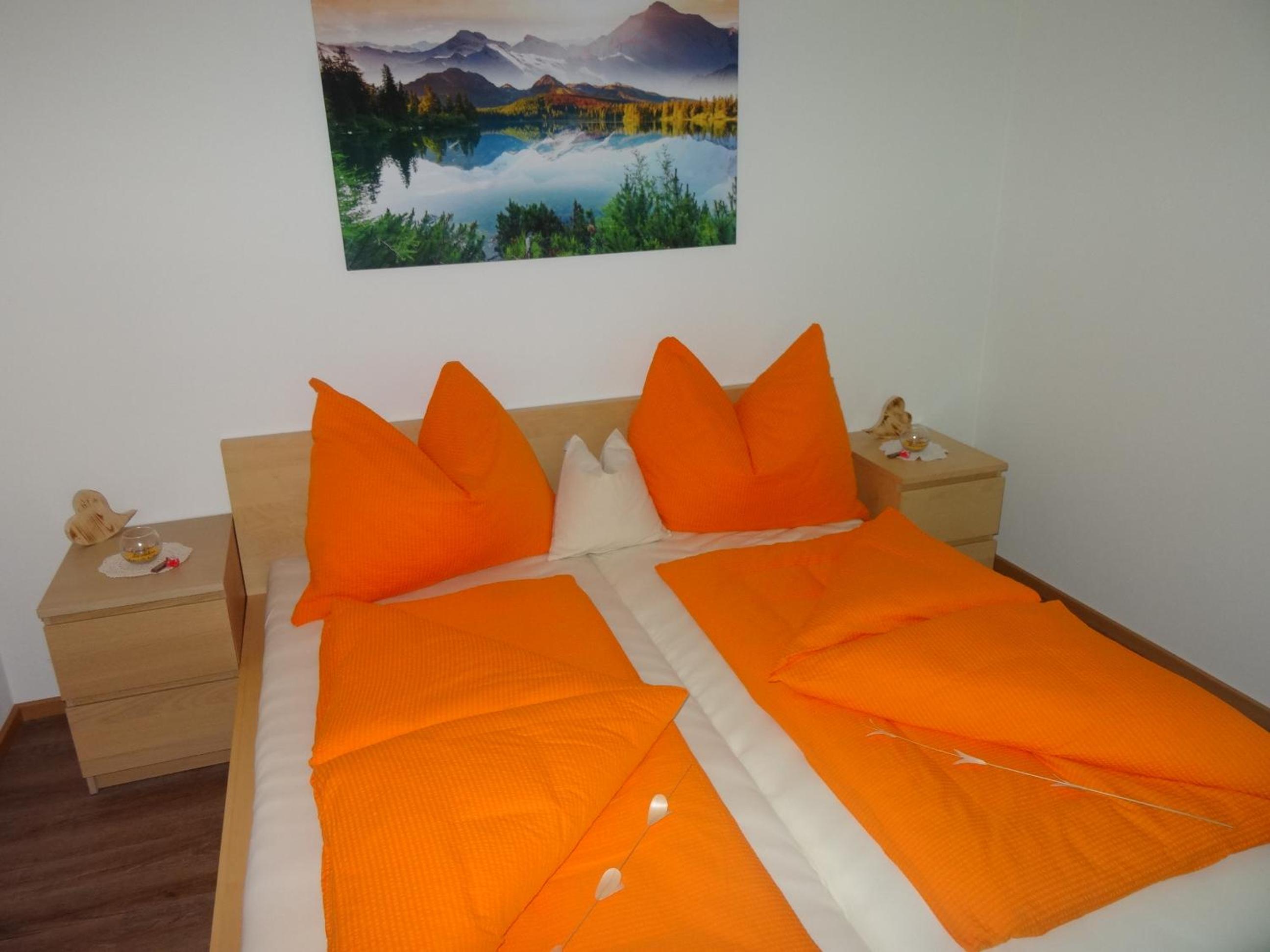 Apartment with Mountain View
