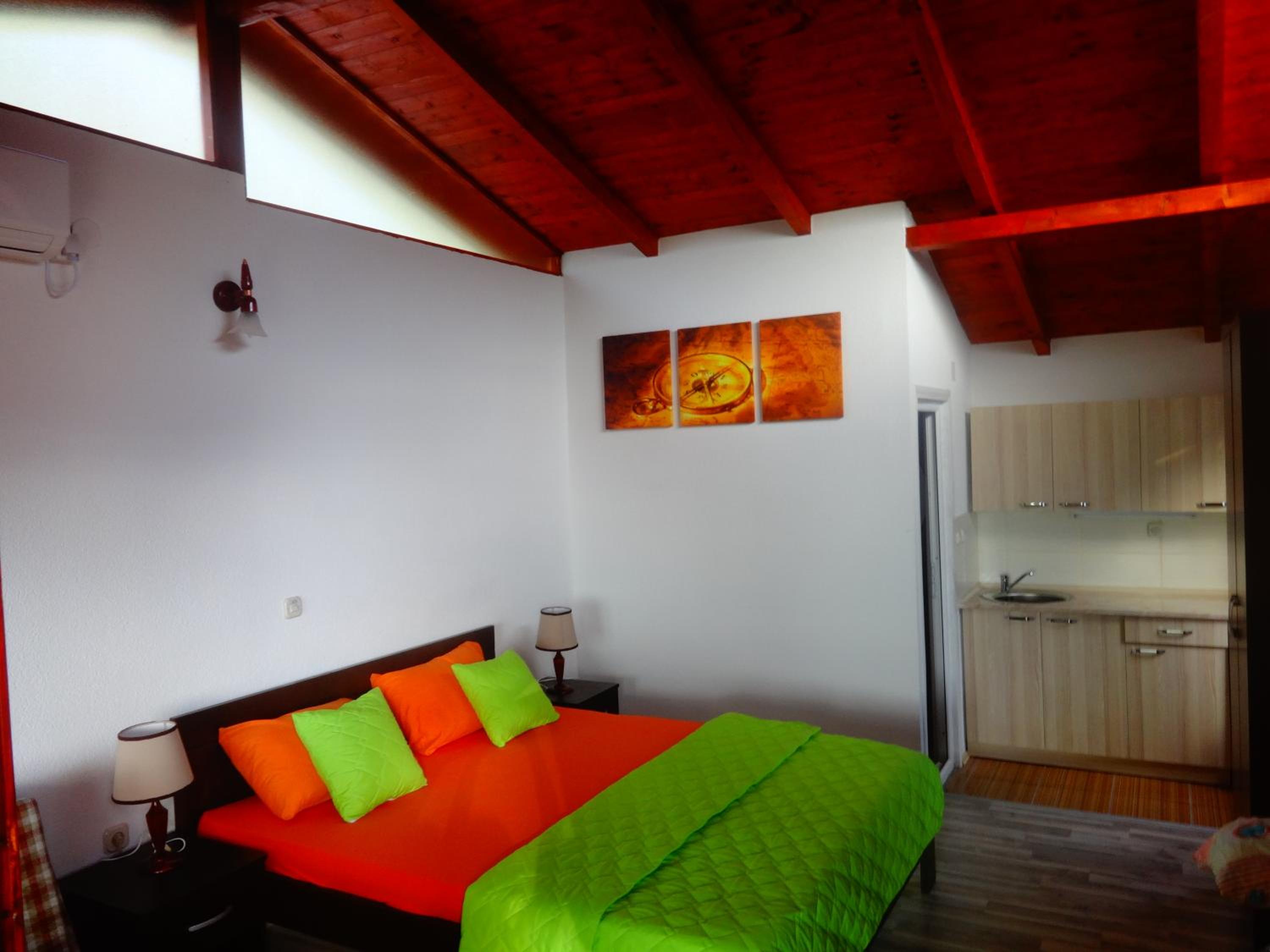 Studio with Balcony (4 Adults) photo 1