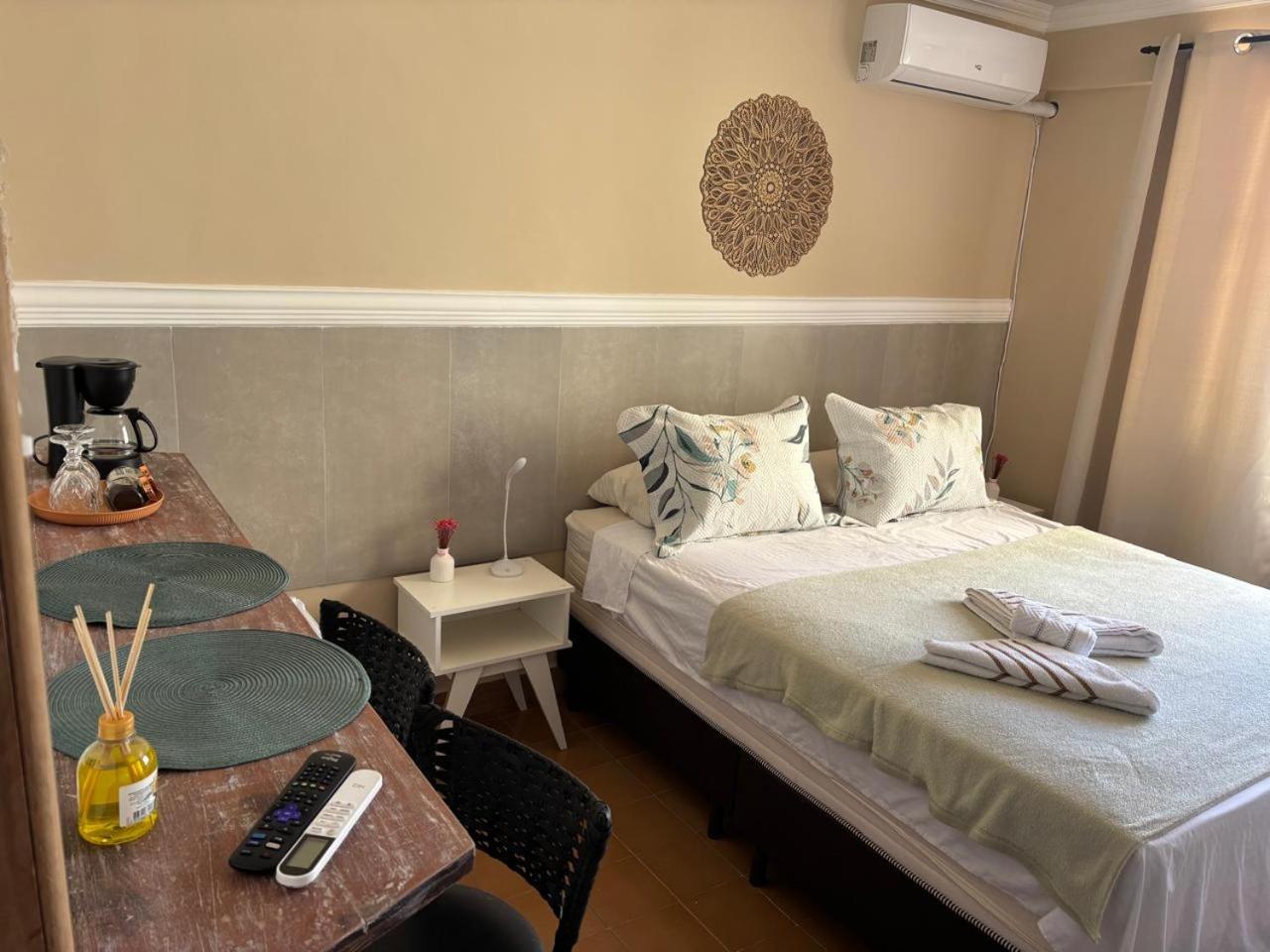 Deluxe Queen Suite photo 1