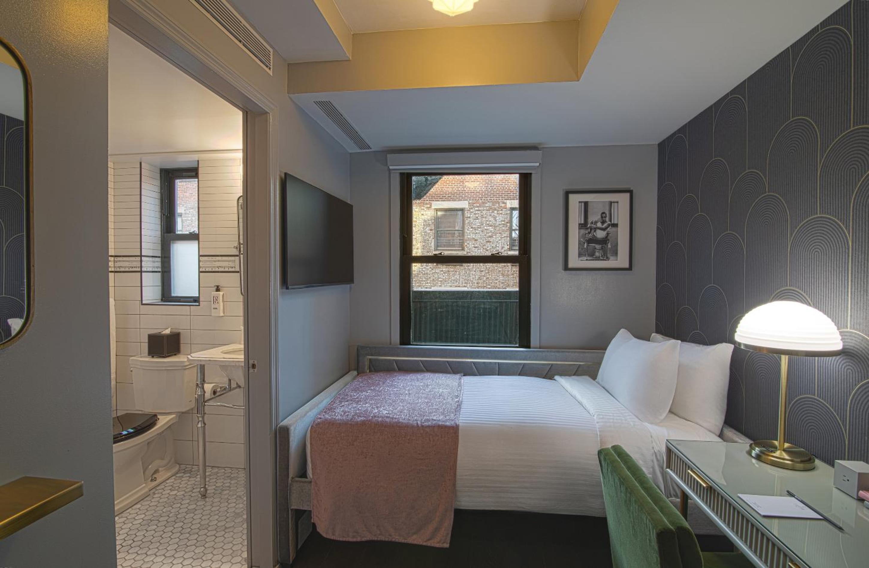 Superior 1 Single Bed