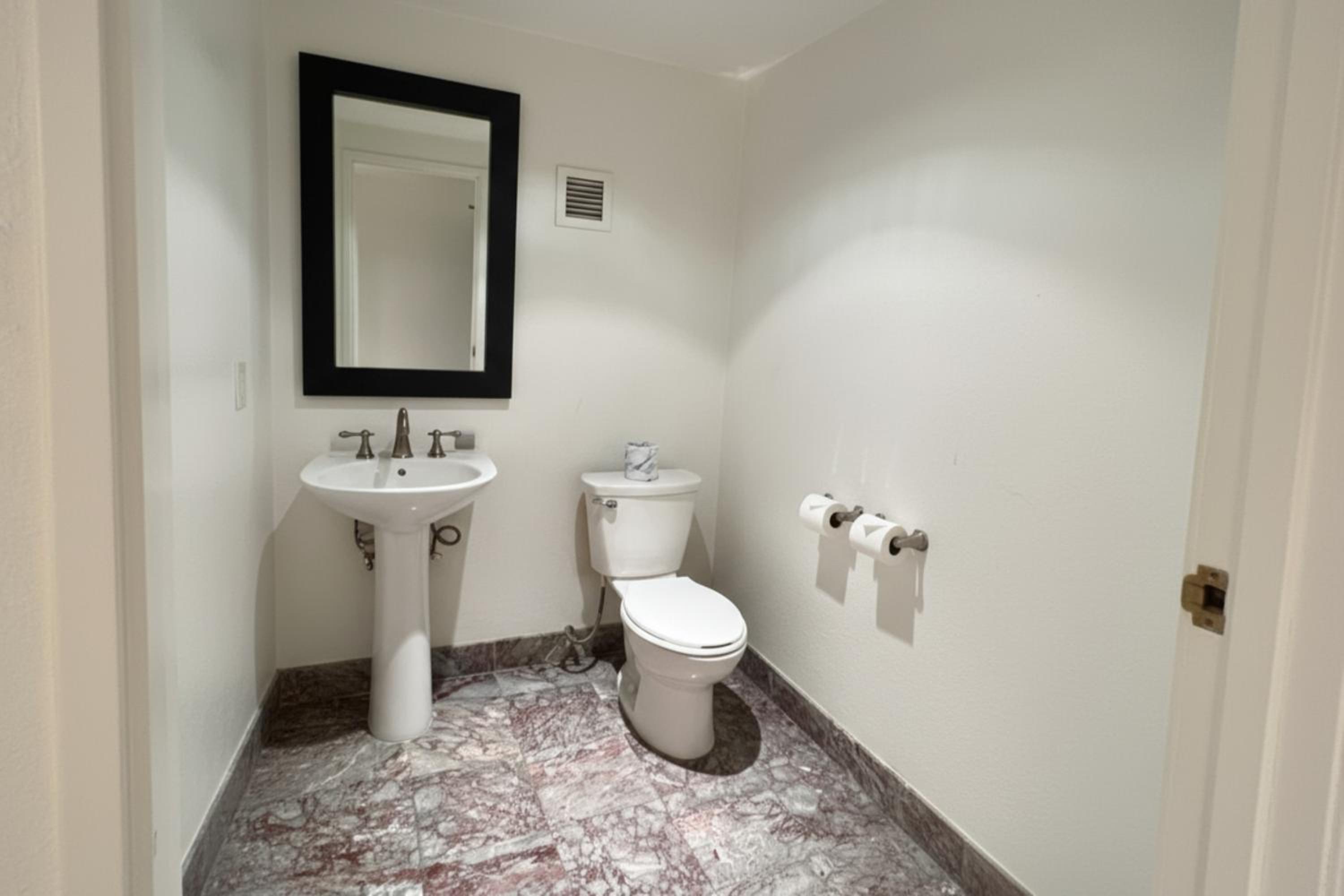 Jacuzzi Suite + FREE $5 in slot play & $10 in table games match play
