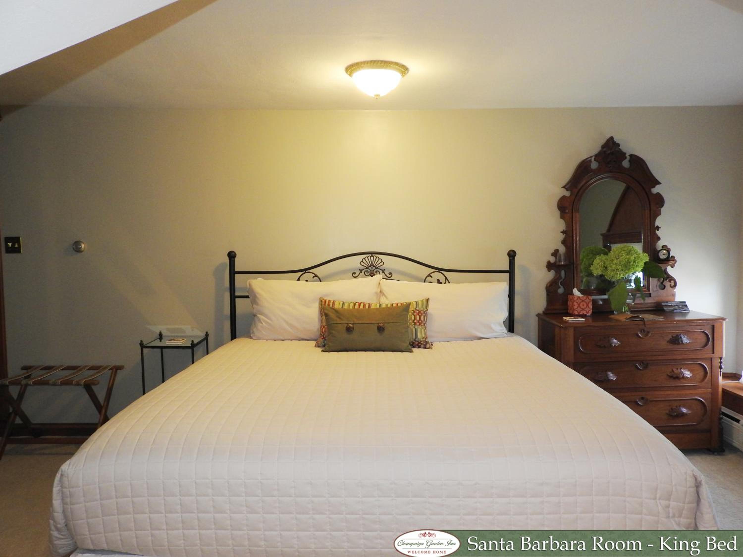 Double Room with Spa Bath photo 3