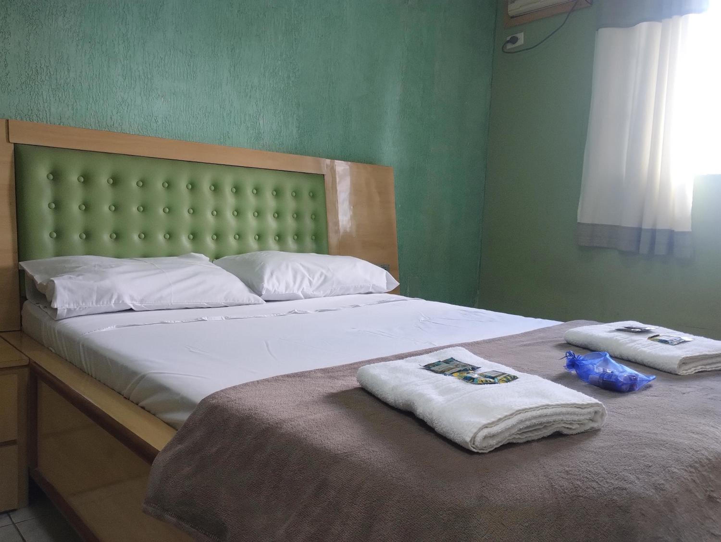 Budget Double Room - Photo 4