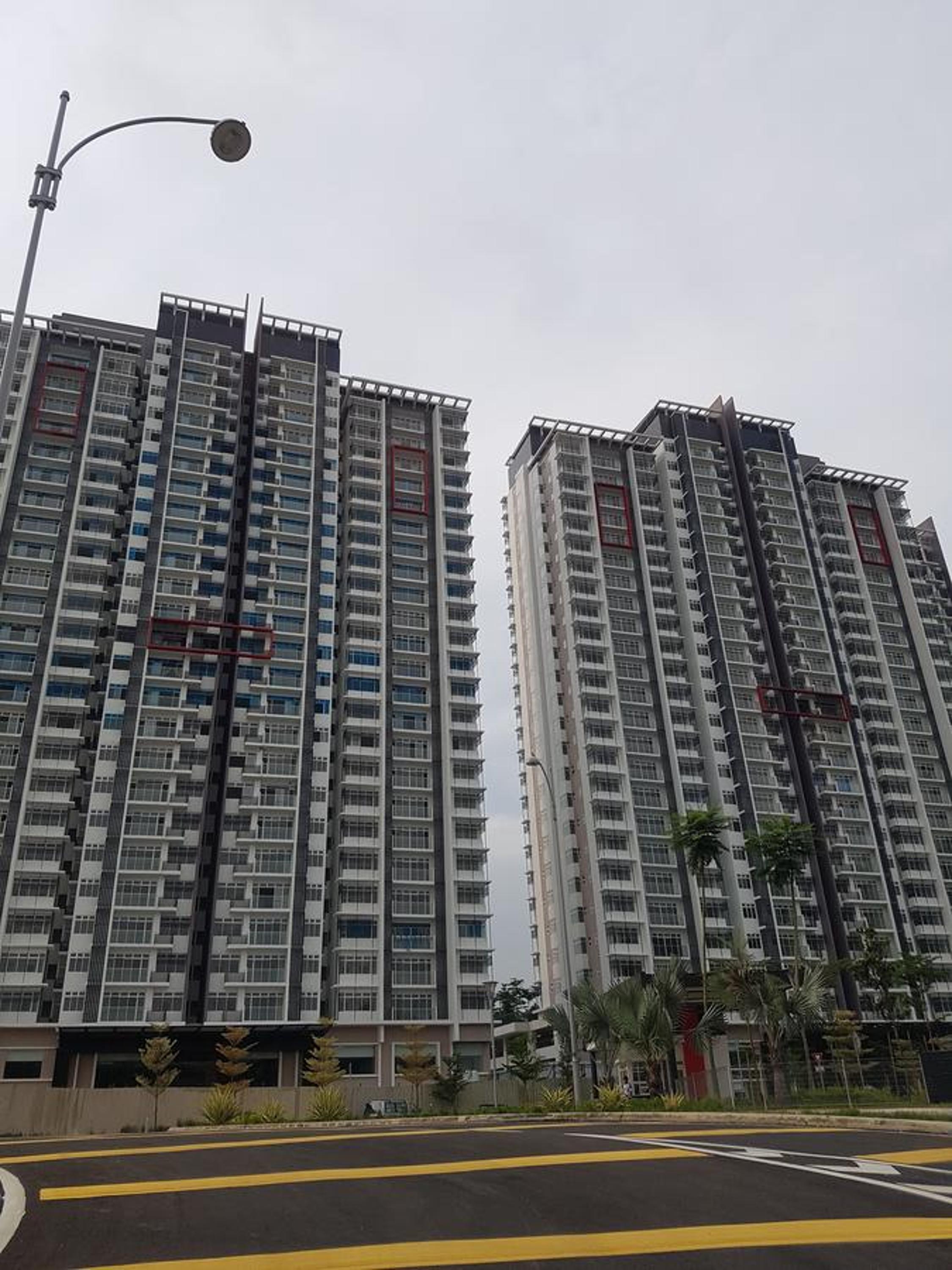 Apartment with Pool View photo 3