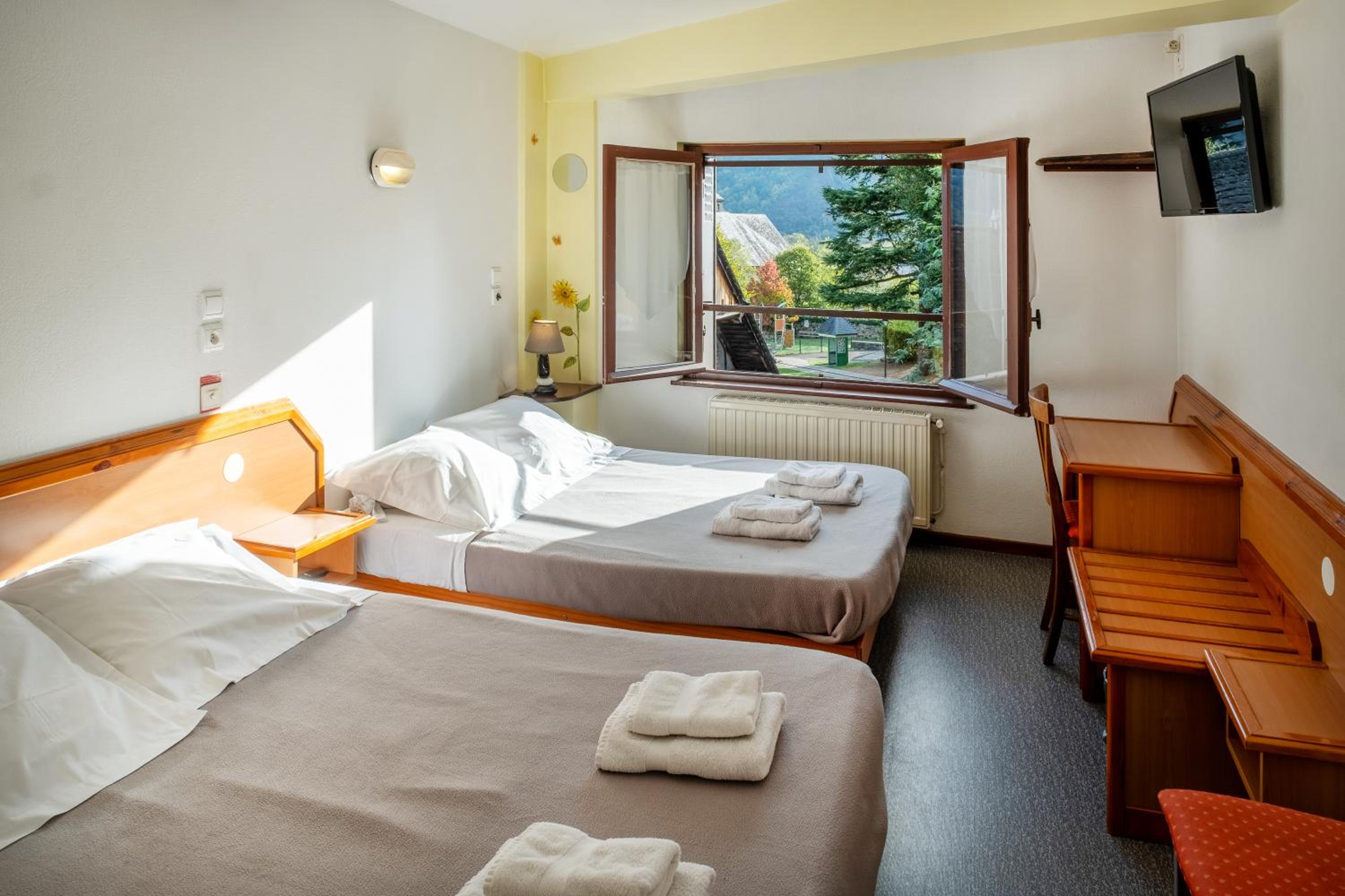 Quadruple Room - Photo 3