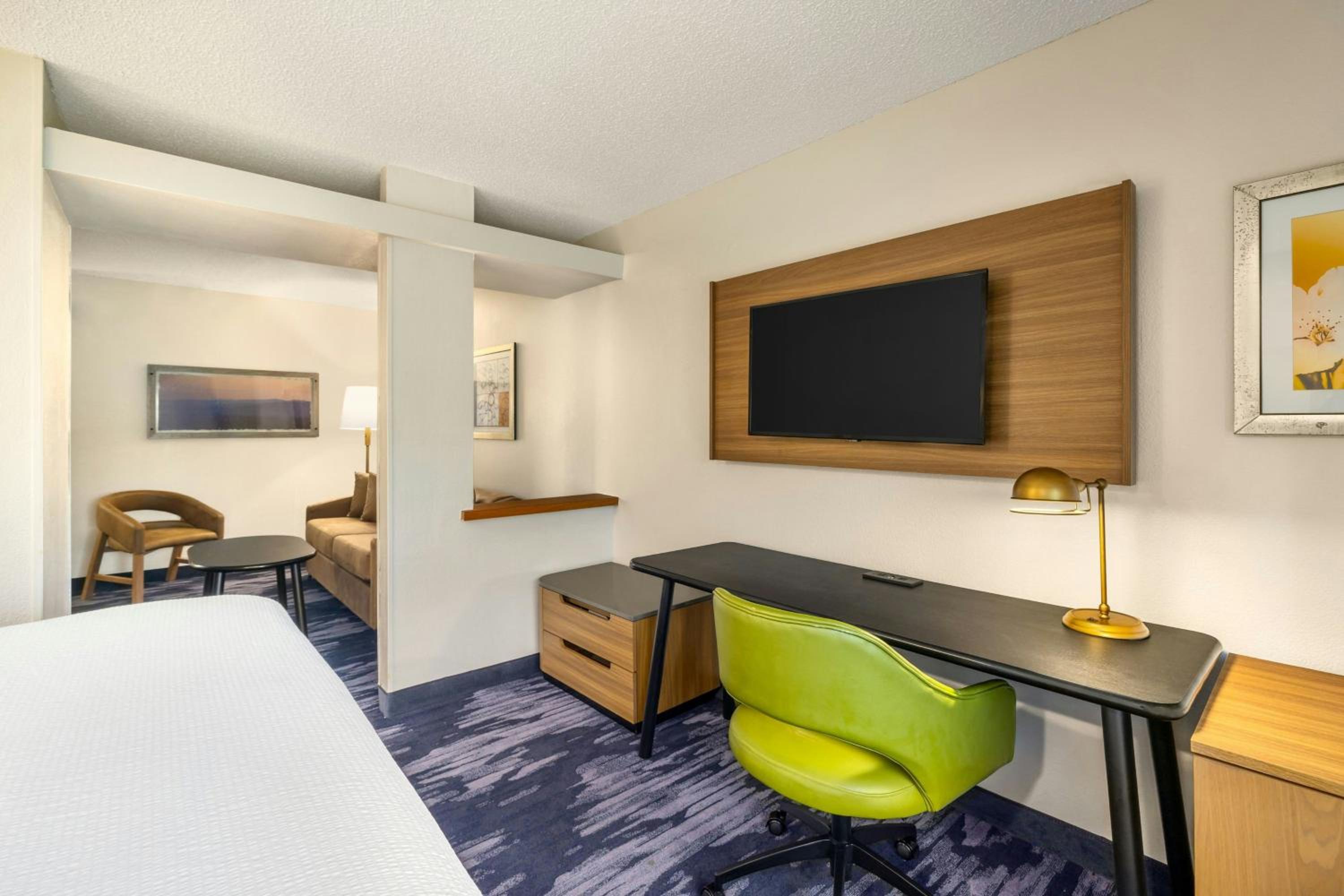 King Suite with Sofa Bed - Photo 2