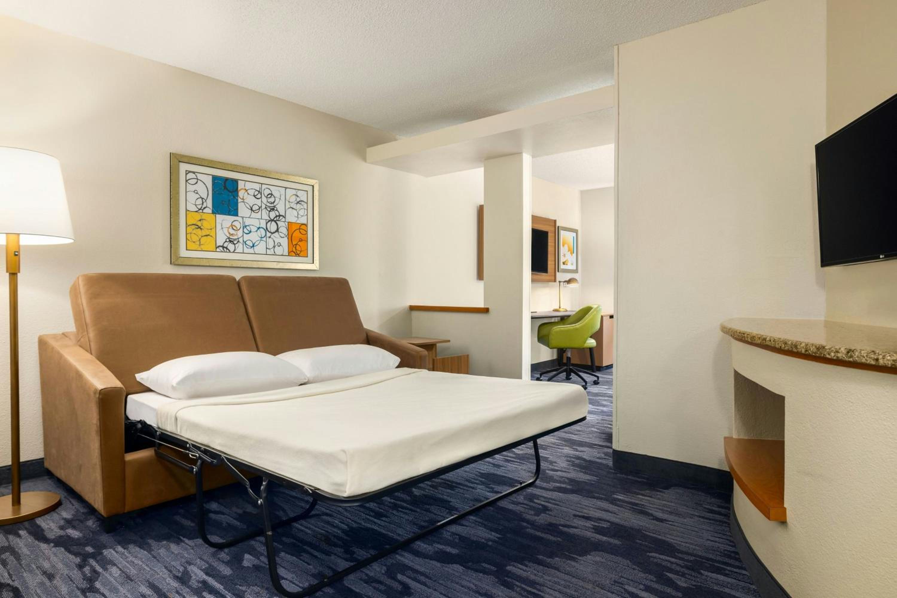 King Suite with Sofa Bed - Photo 4