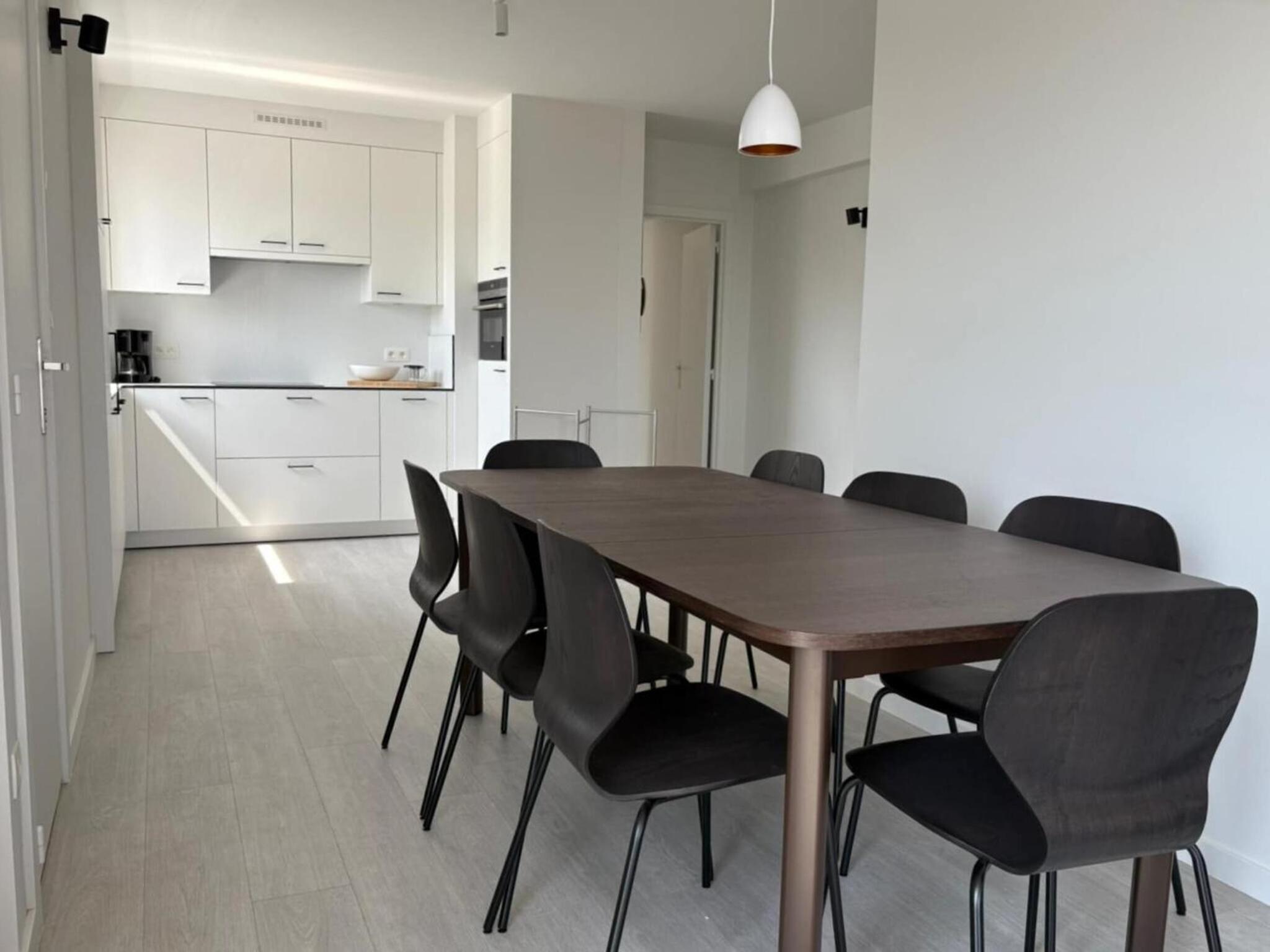 Three-Bedroom Apartment photo 2