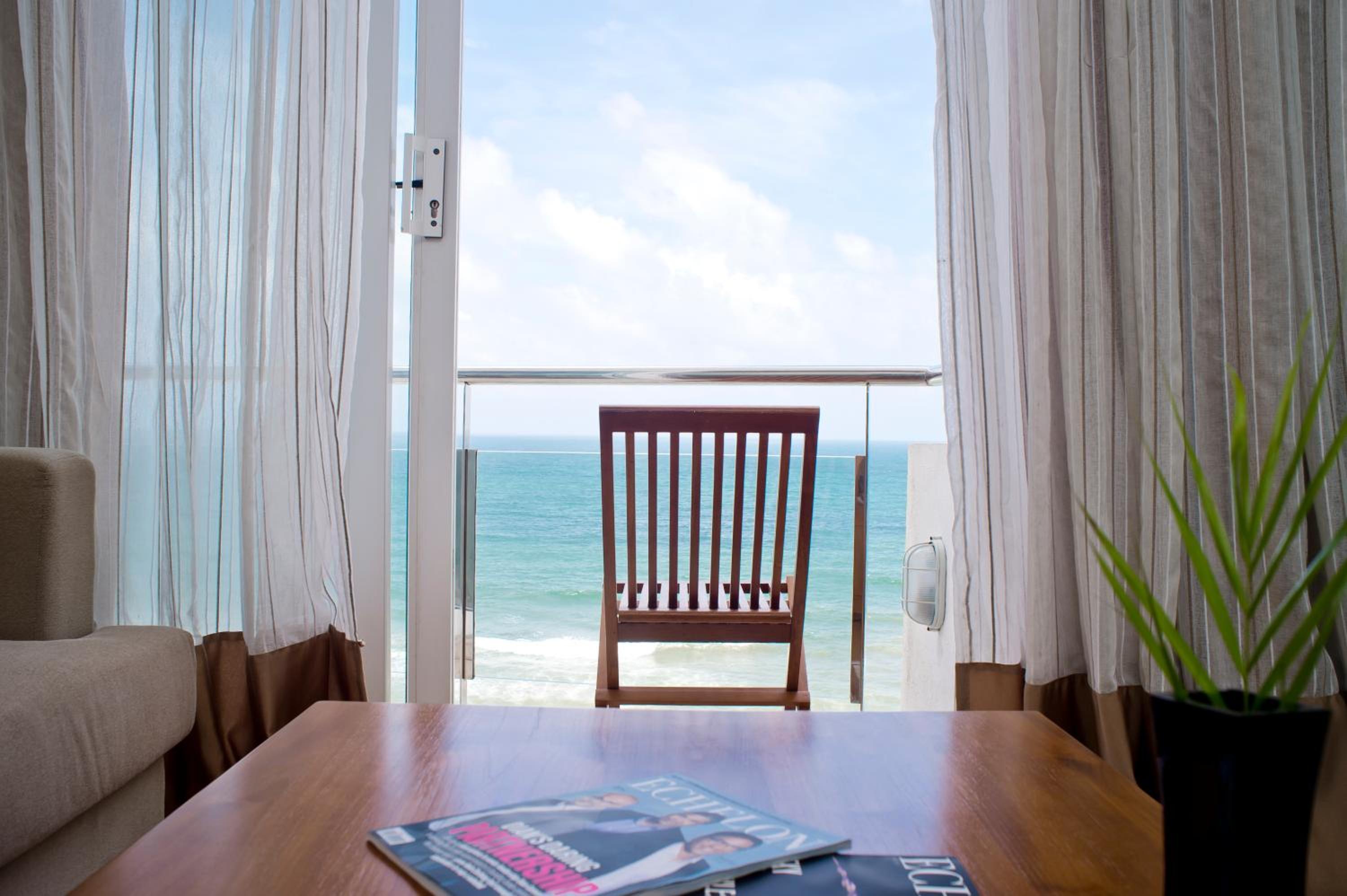 Panorama Suite with Ocean Front View - Photo 8