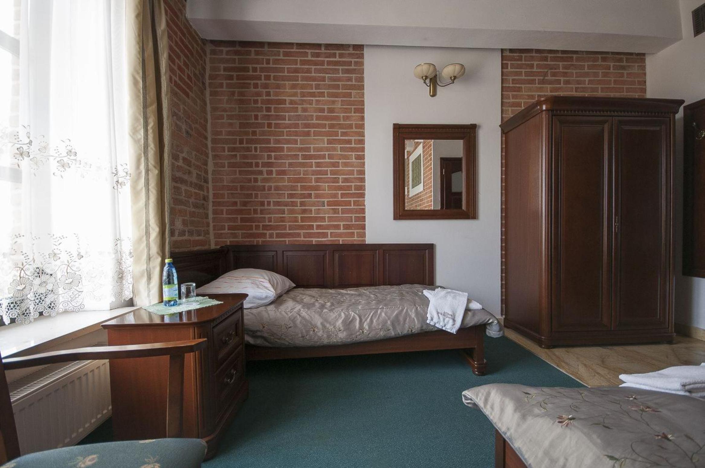 Deluxe Double Room with Two Double Beds photo 3