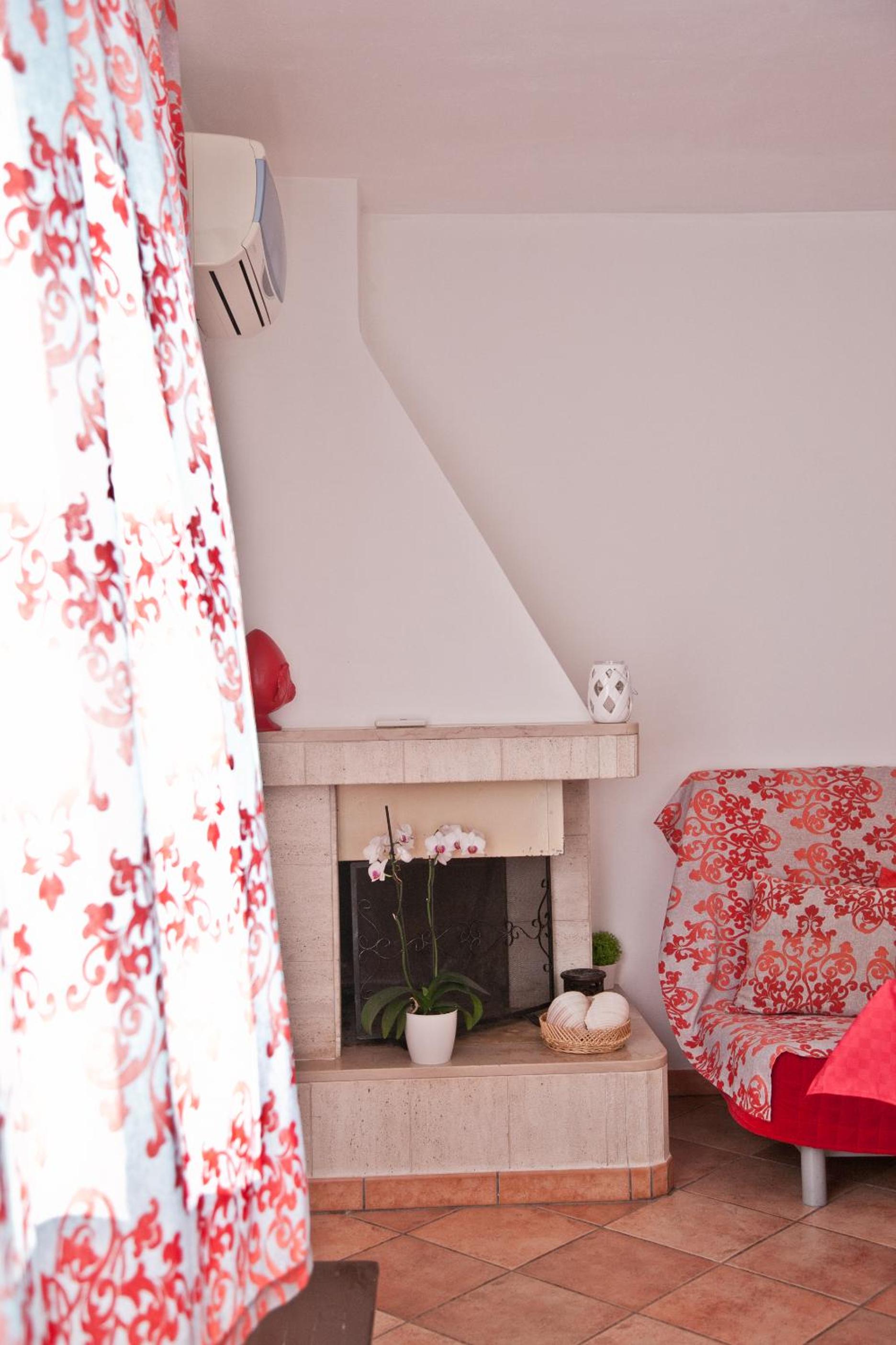 Three-Bedroom Villa - Photo 25