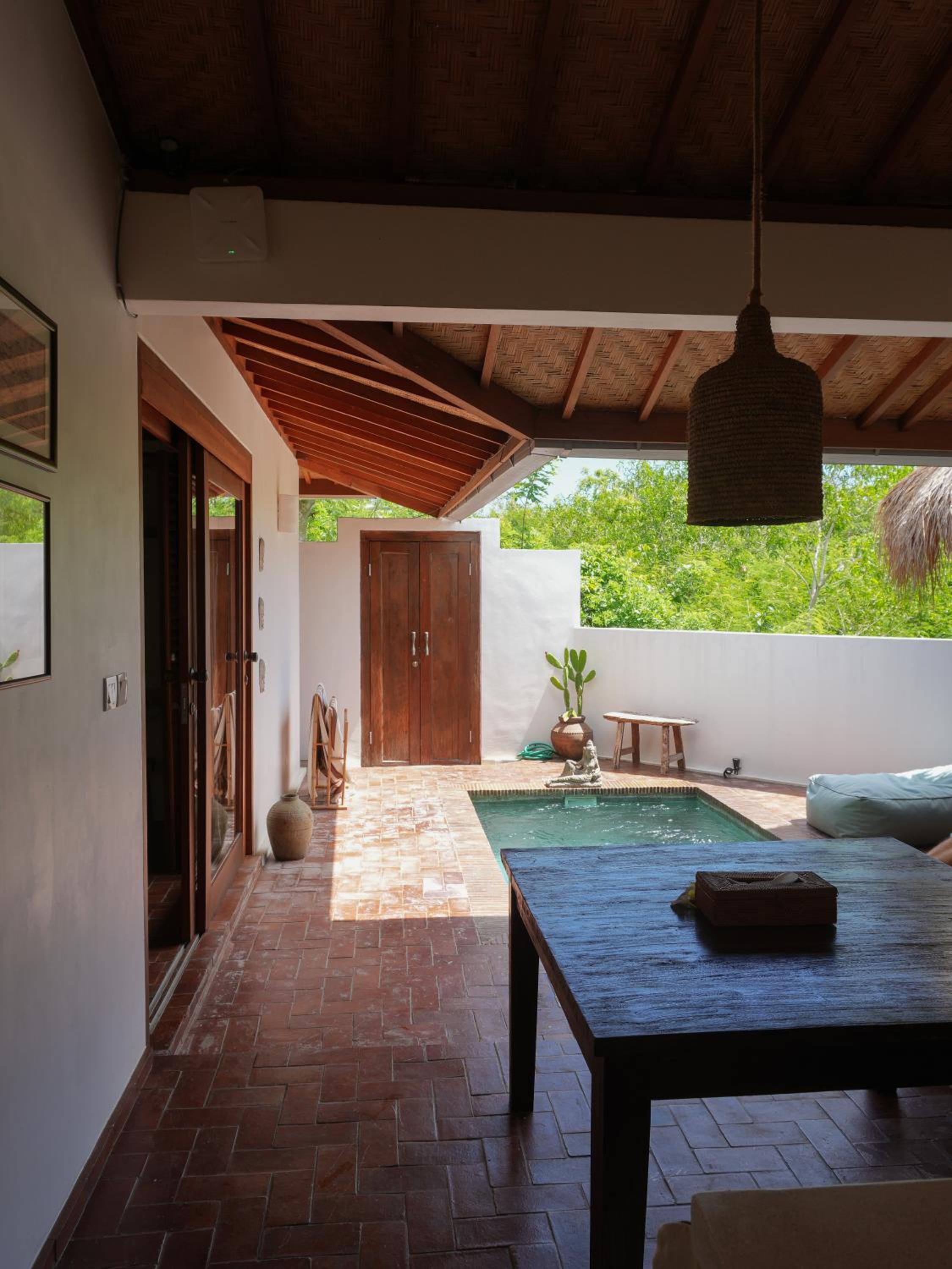 Villa with Private Pool - Photo 7