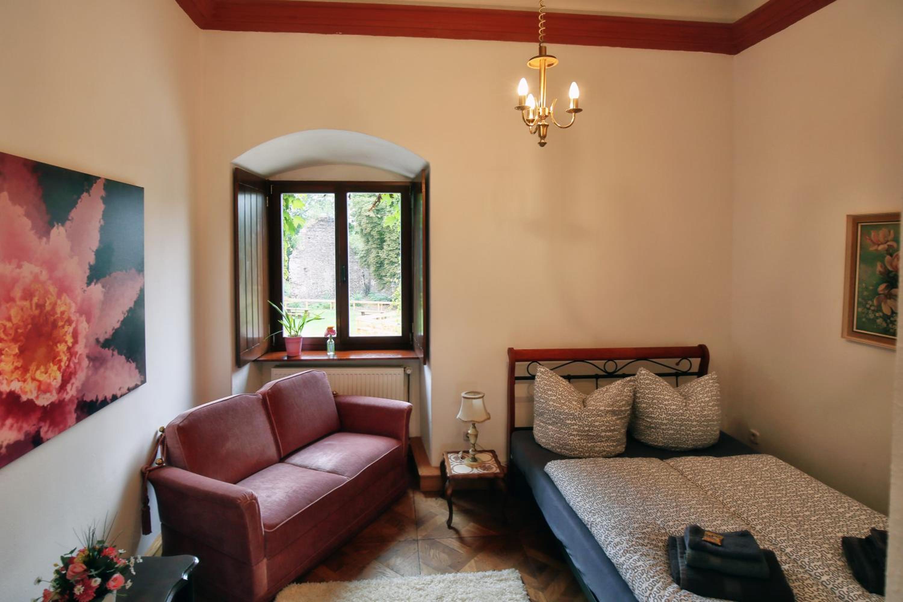 Small Double Room photo 3