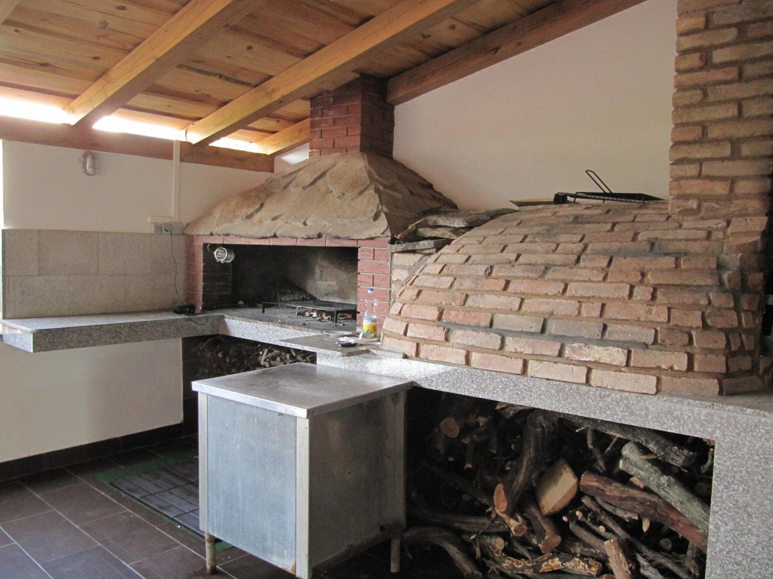 Studio with Balcony - Photo 11