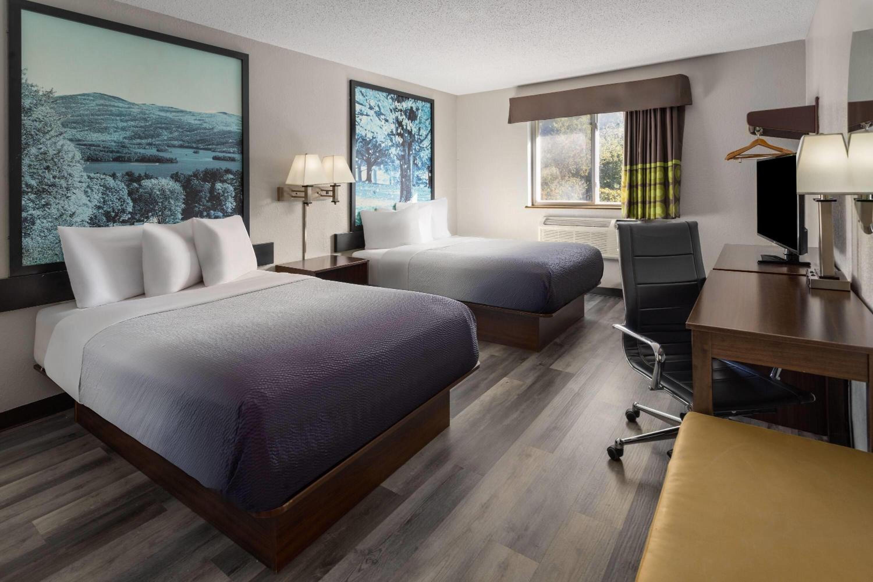 Deluxe Double Room with Two Double Beds - Non-Smoking - Photo 6