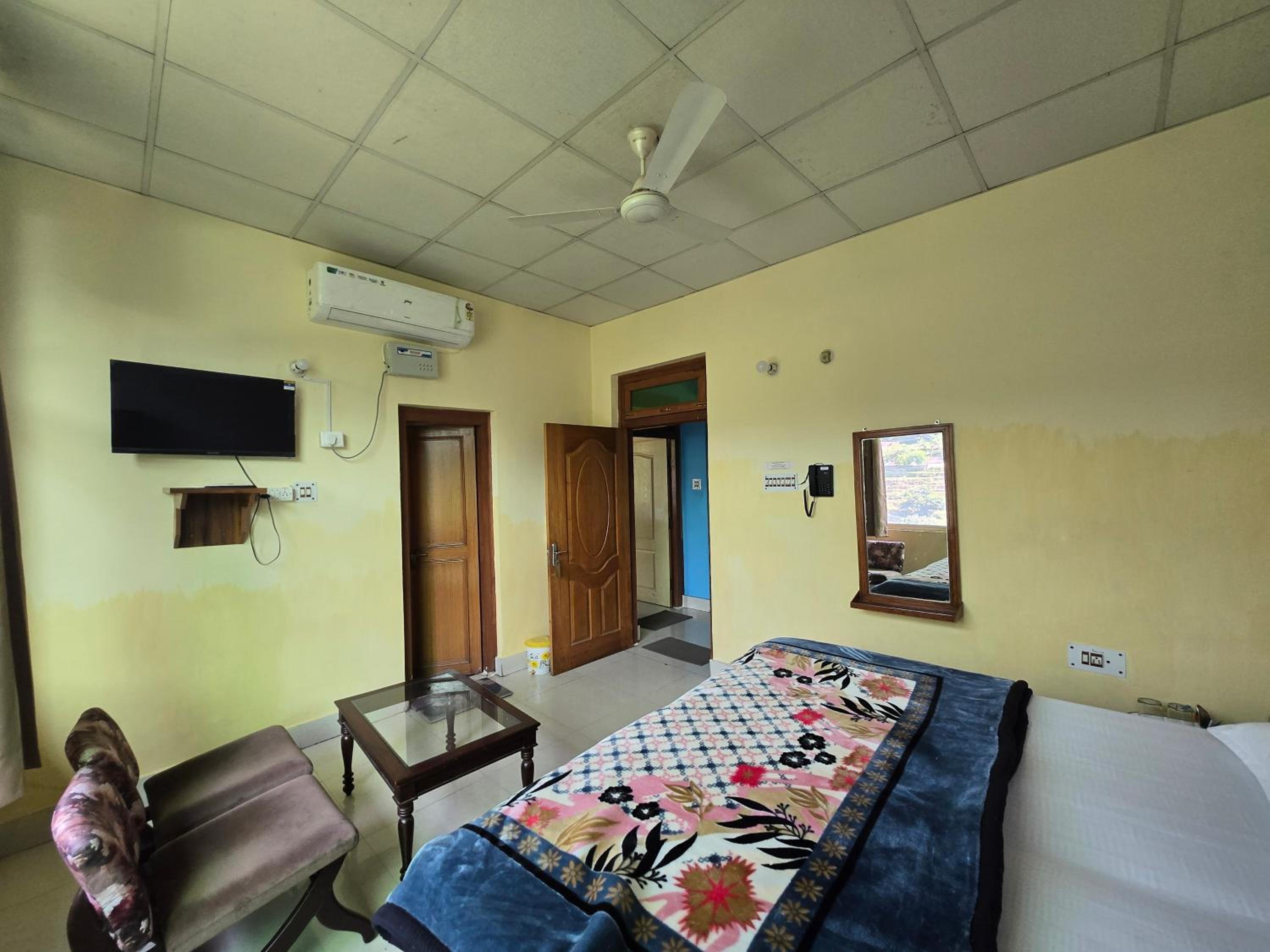 Double Room with Mountain View