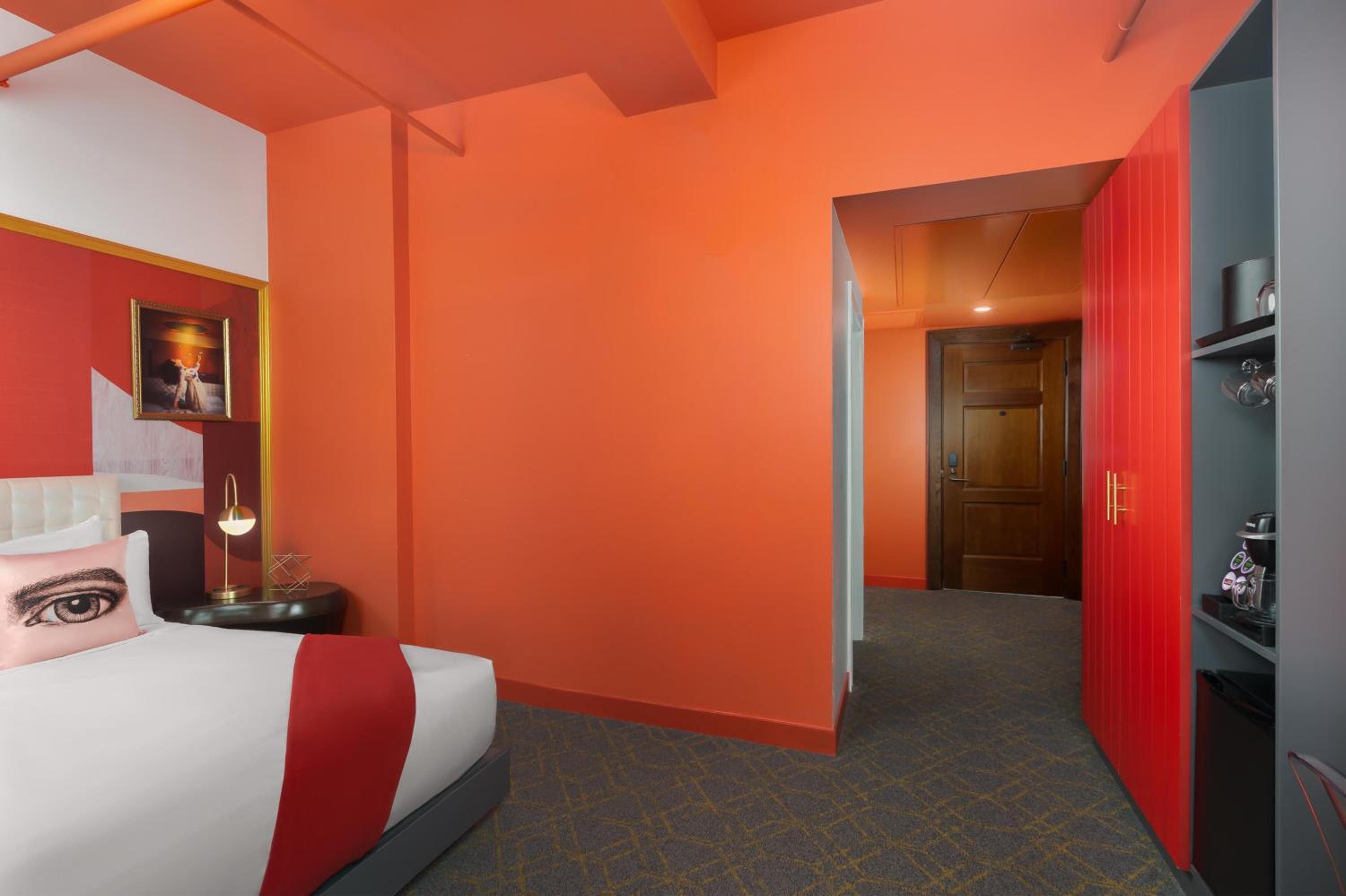 Red Queen Room - Photo 2