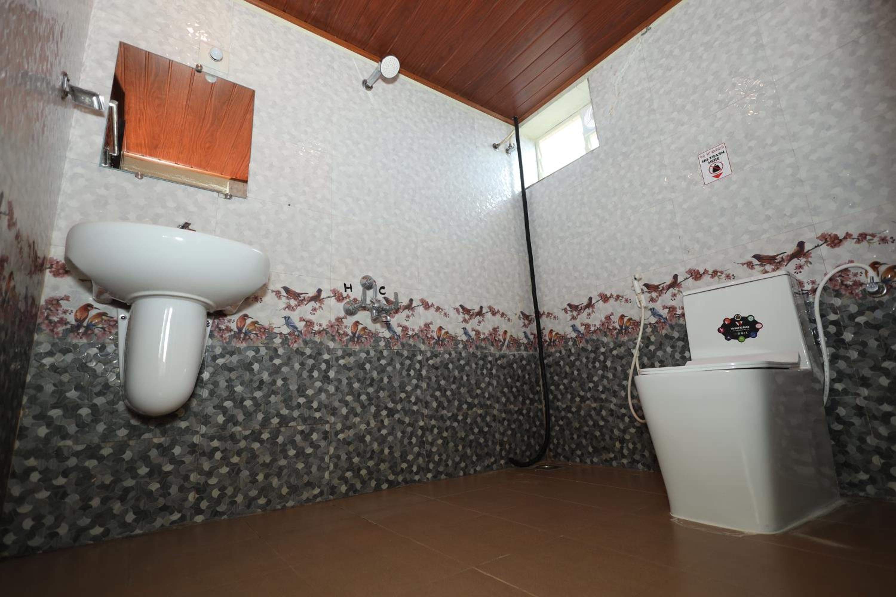 Classic Triple Room - Photo 6