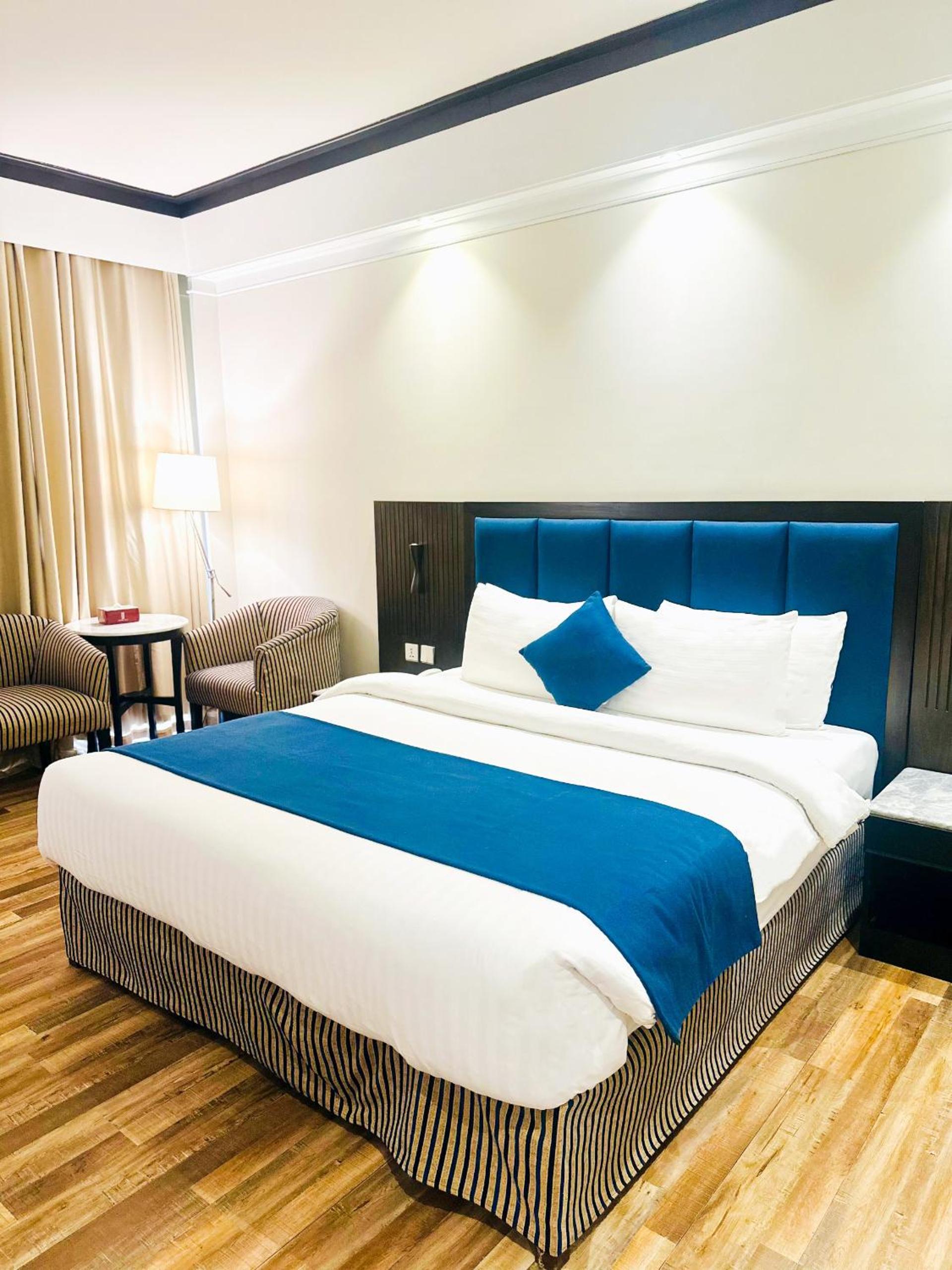 Deluxe Double or Twin Room