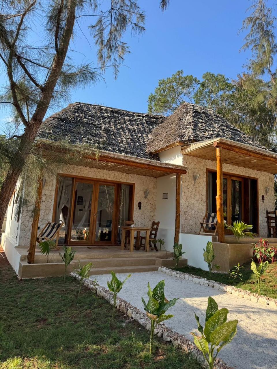Deluxe Bungalow with Sea View photo 1