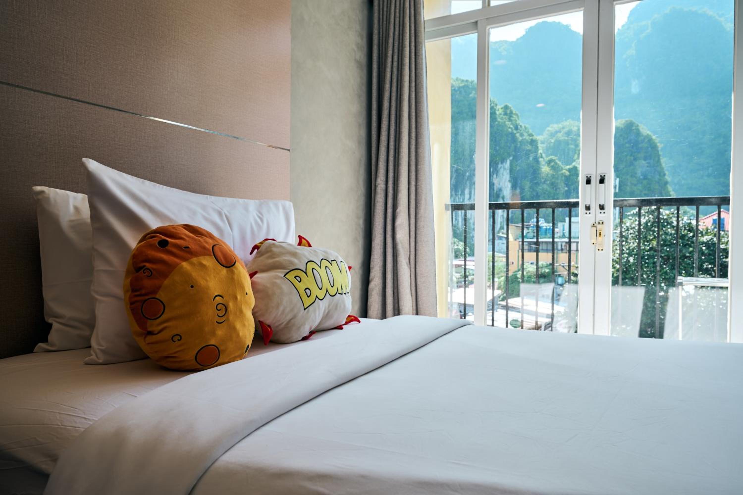 Twin Room with Mountain View - Photo 3