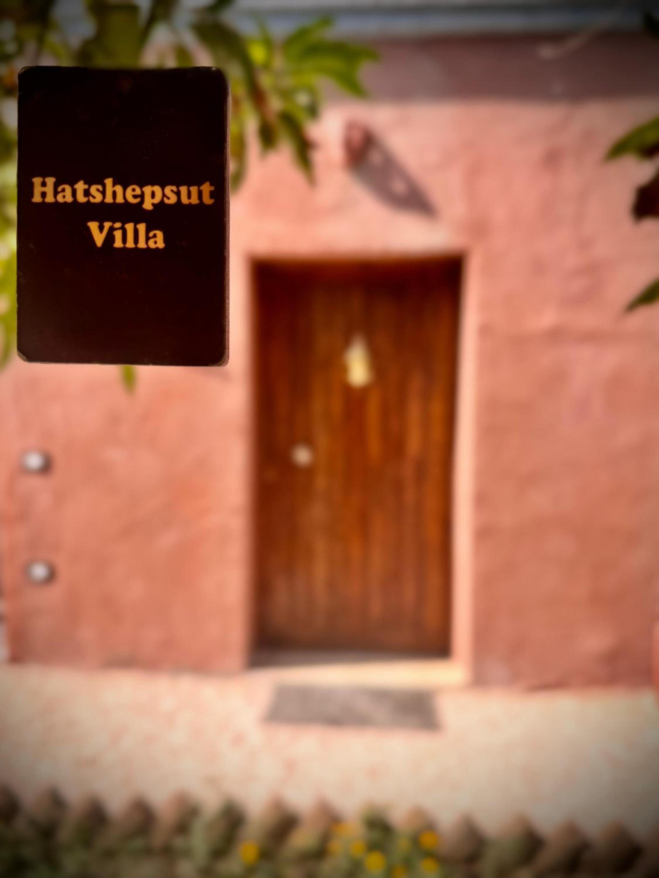 Hatshepsut Villa with Garden View