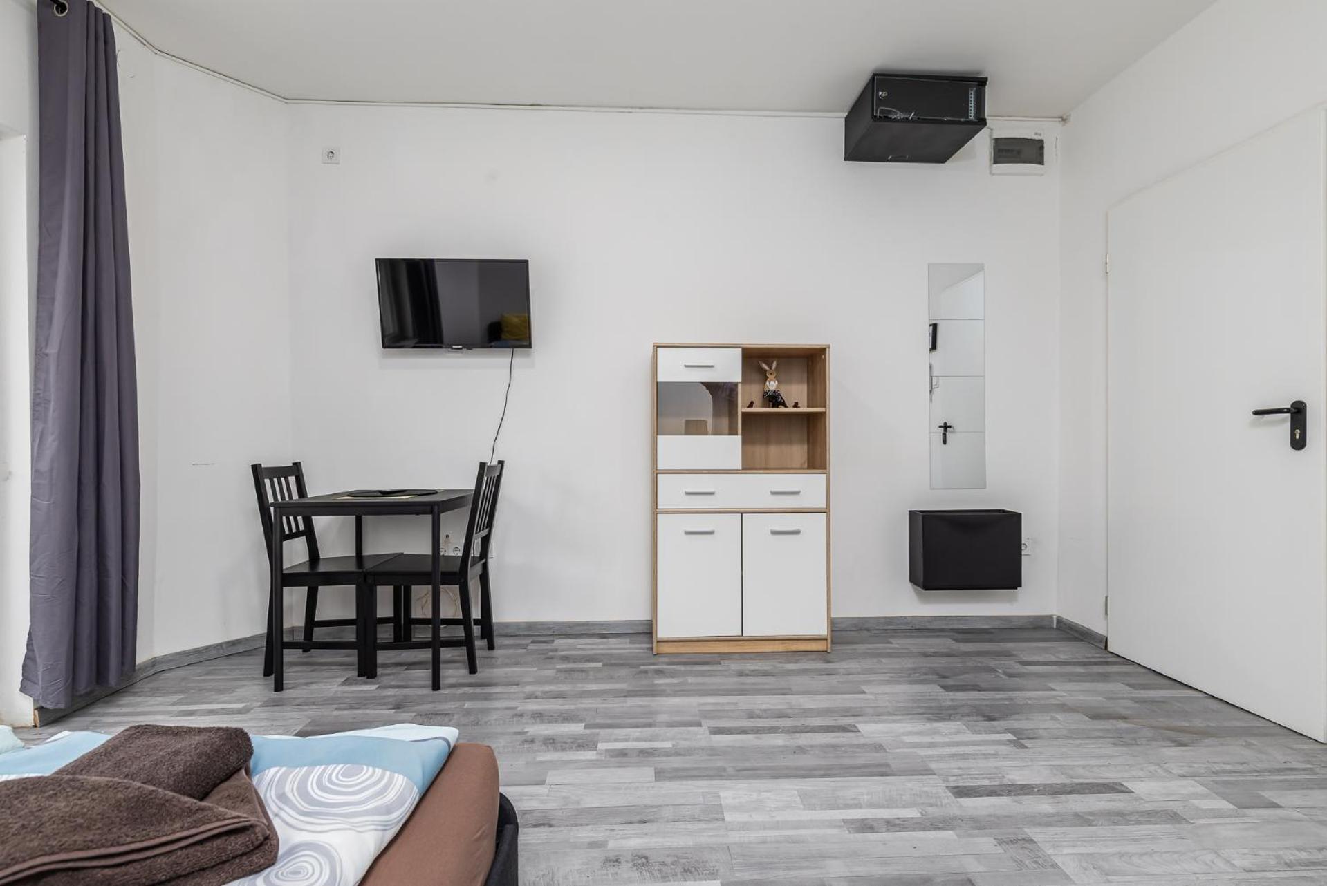 Studio with Terrace