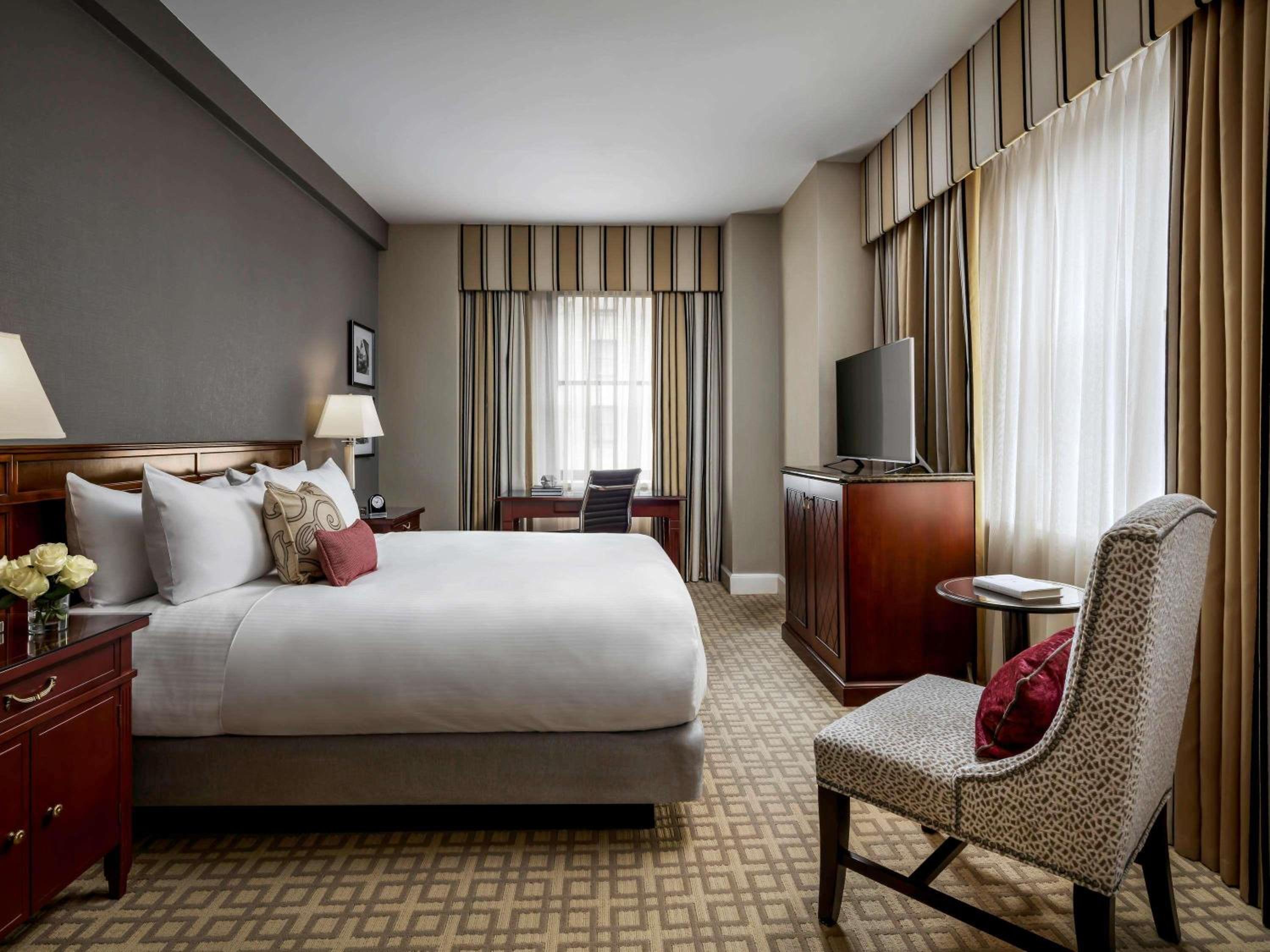 King Suite - Photo 3