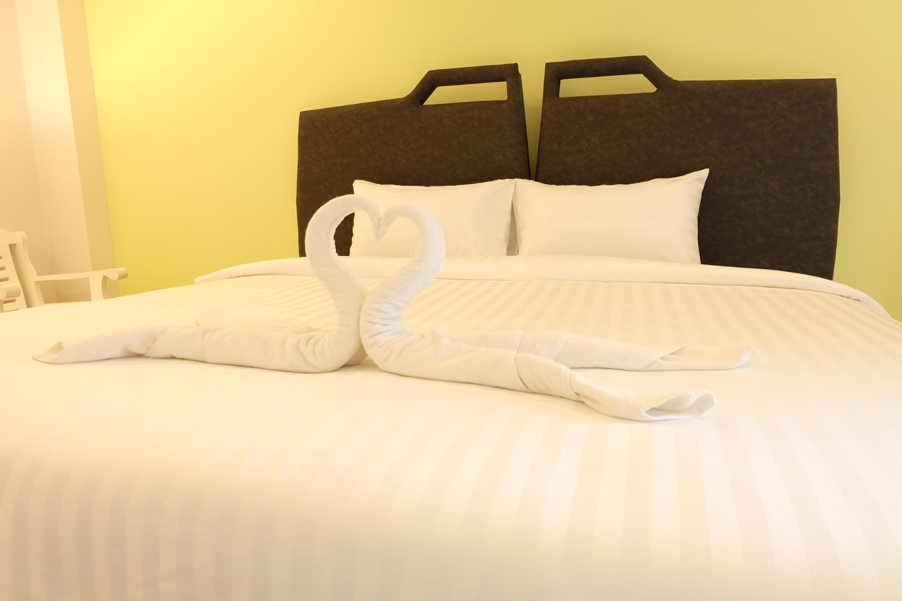 Deluxe Double Or Twin Room With One Way Transfer  photo 2