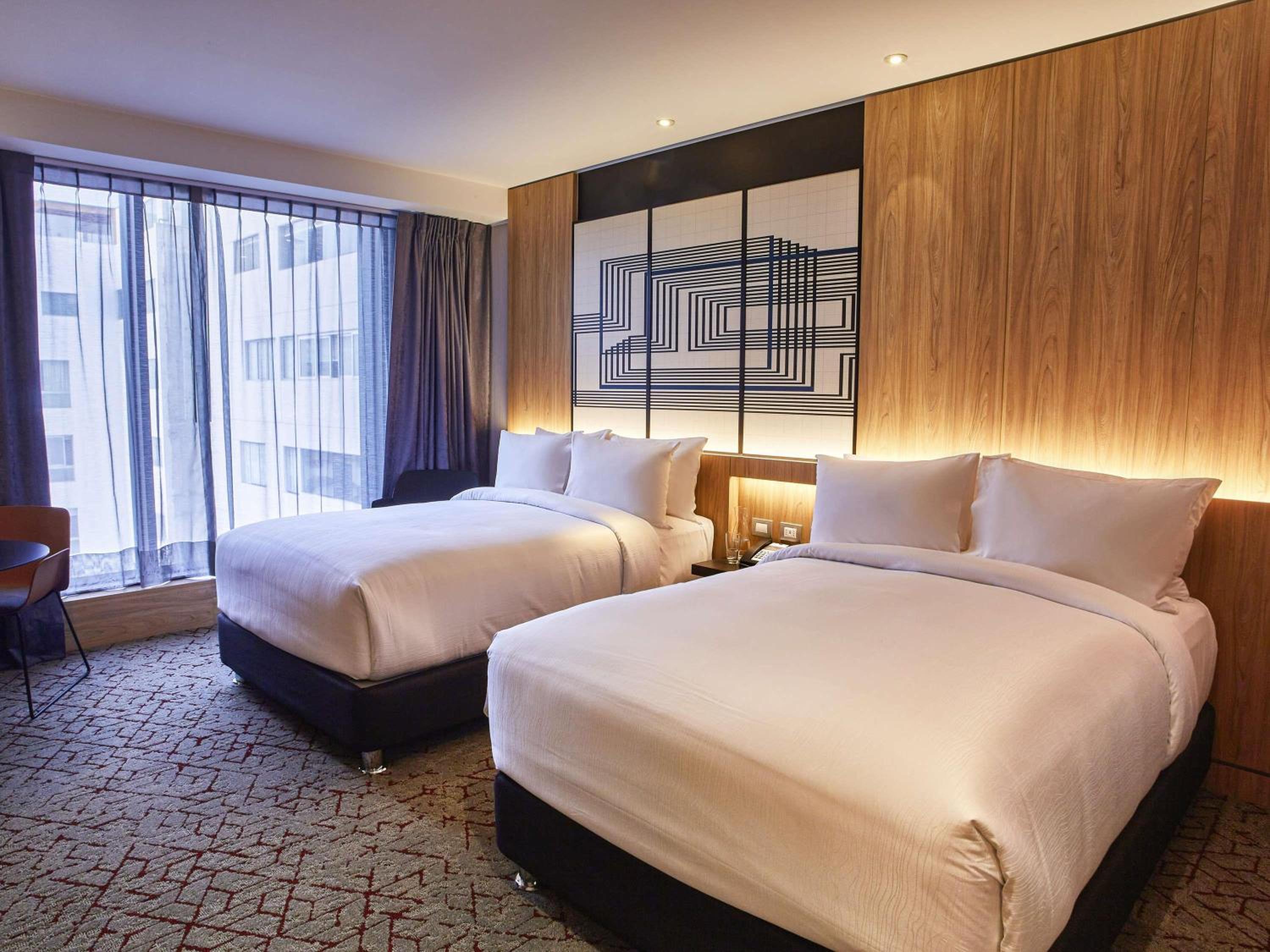 Superior Double Room with Two Double Beds - Mobility Access - Photo 1