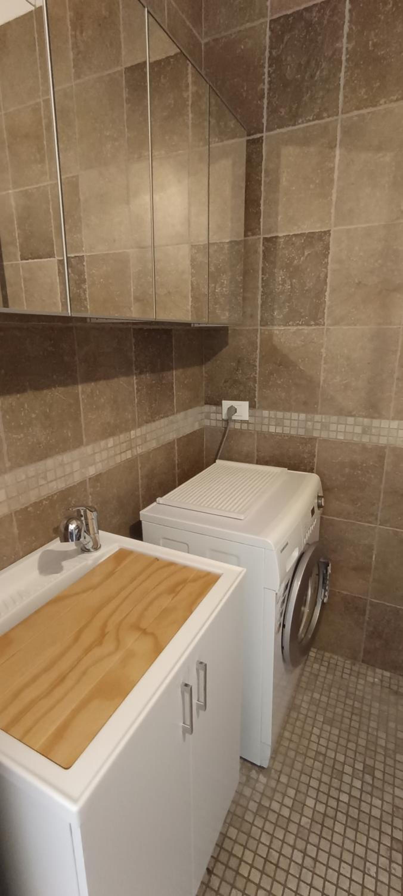 Two-Bedroom Deluxe Apartment with Balcony