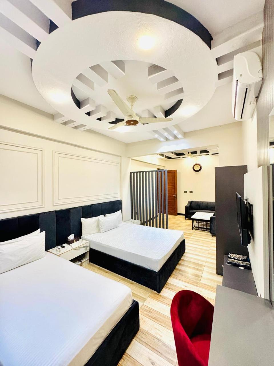 Deluxe Suite