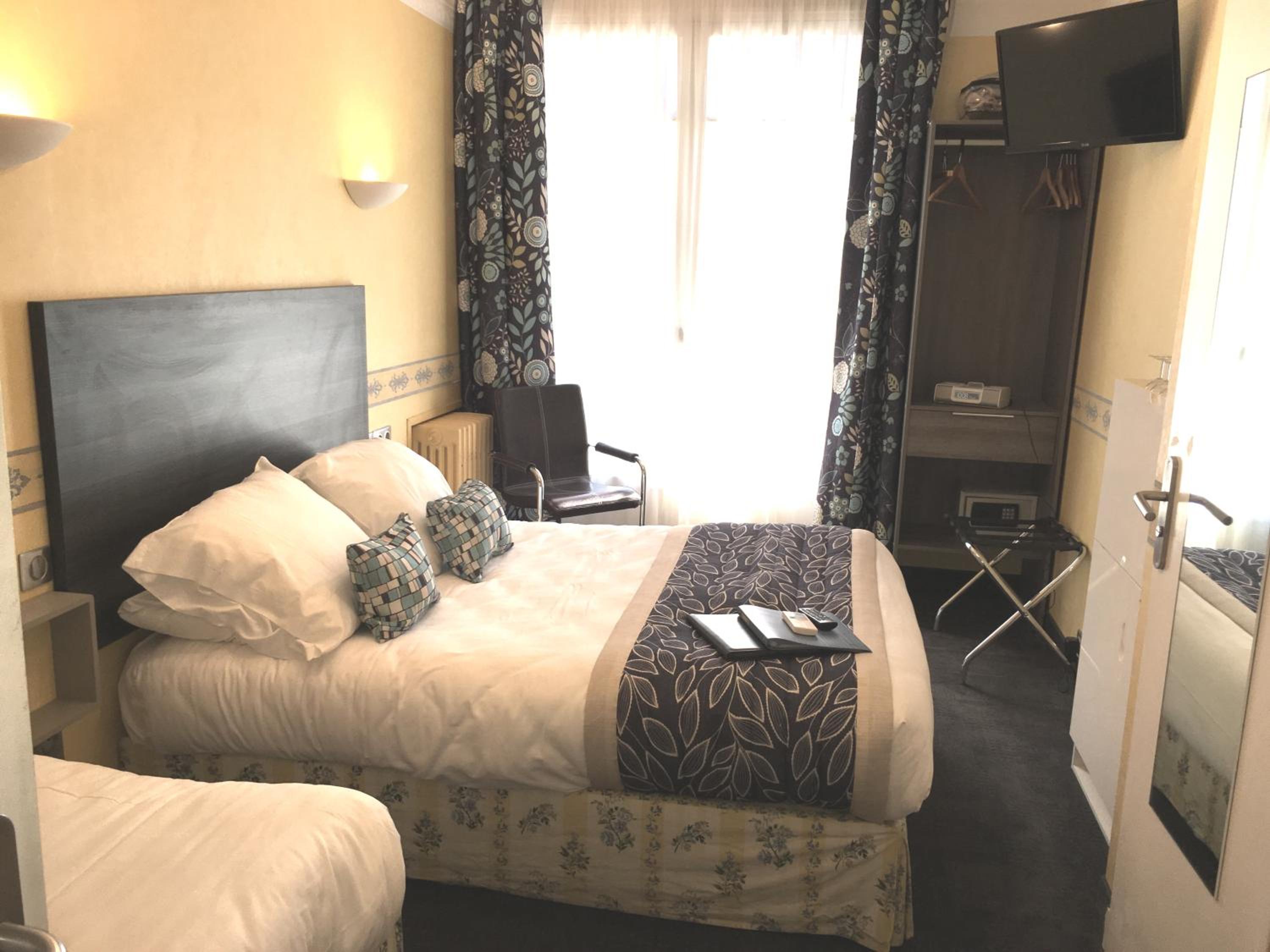 Double Room with Air Conditioning photo 3