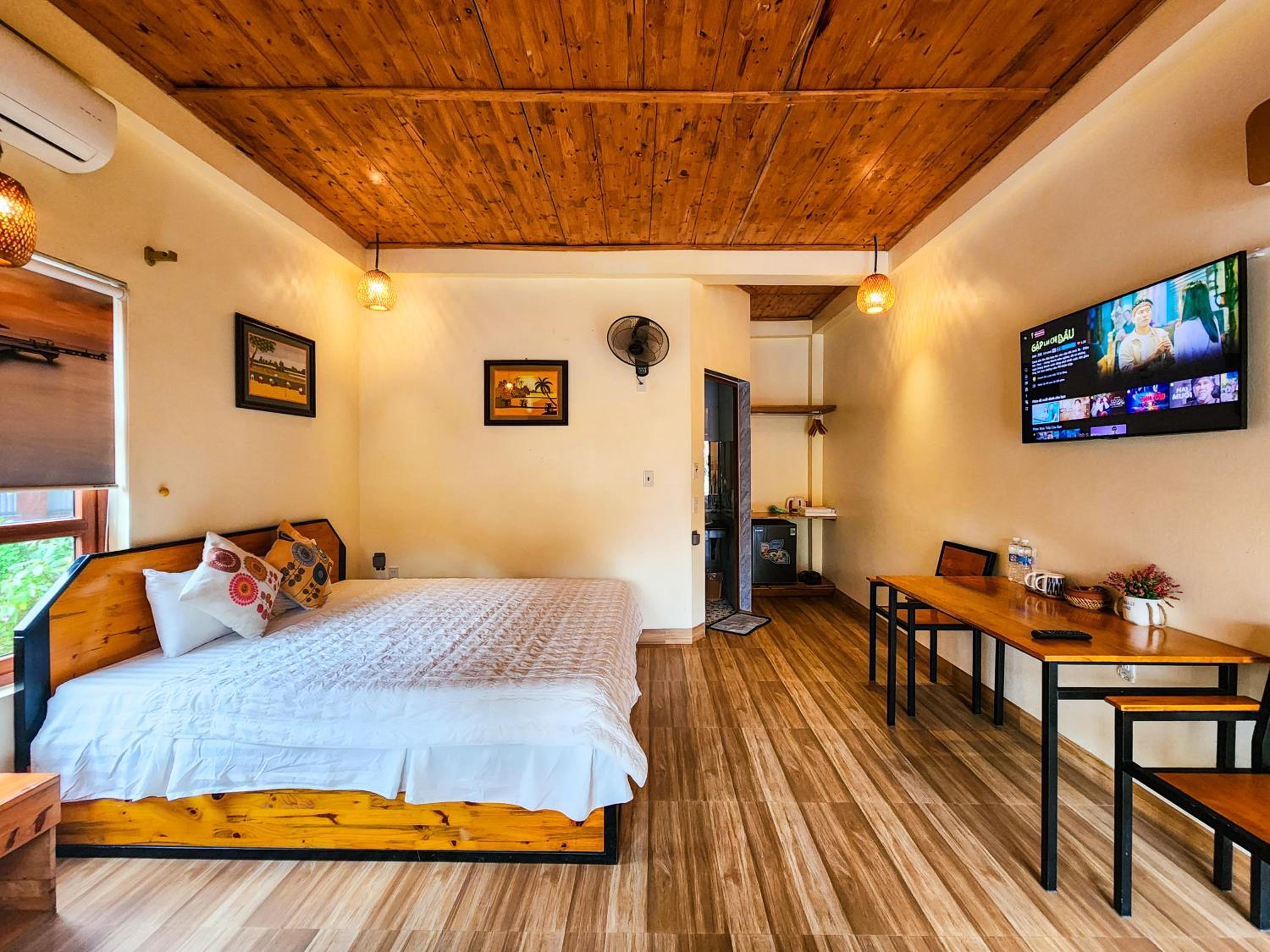 King Room with Pool View photo 3