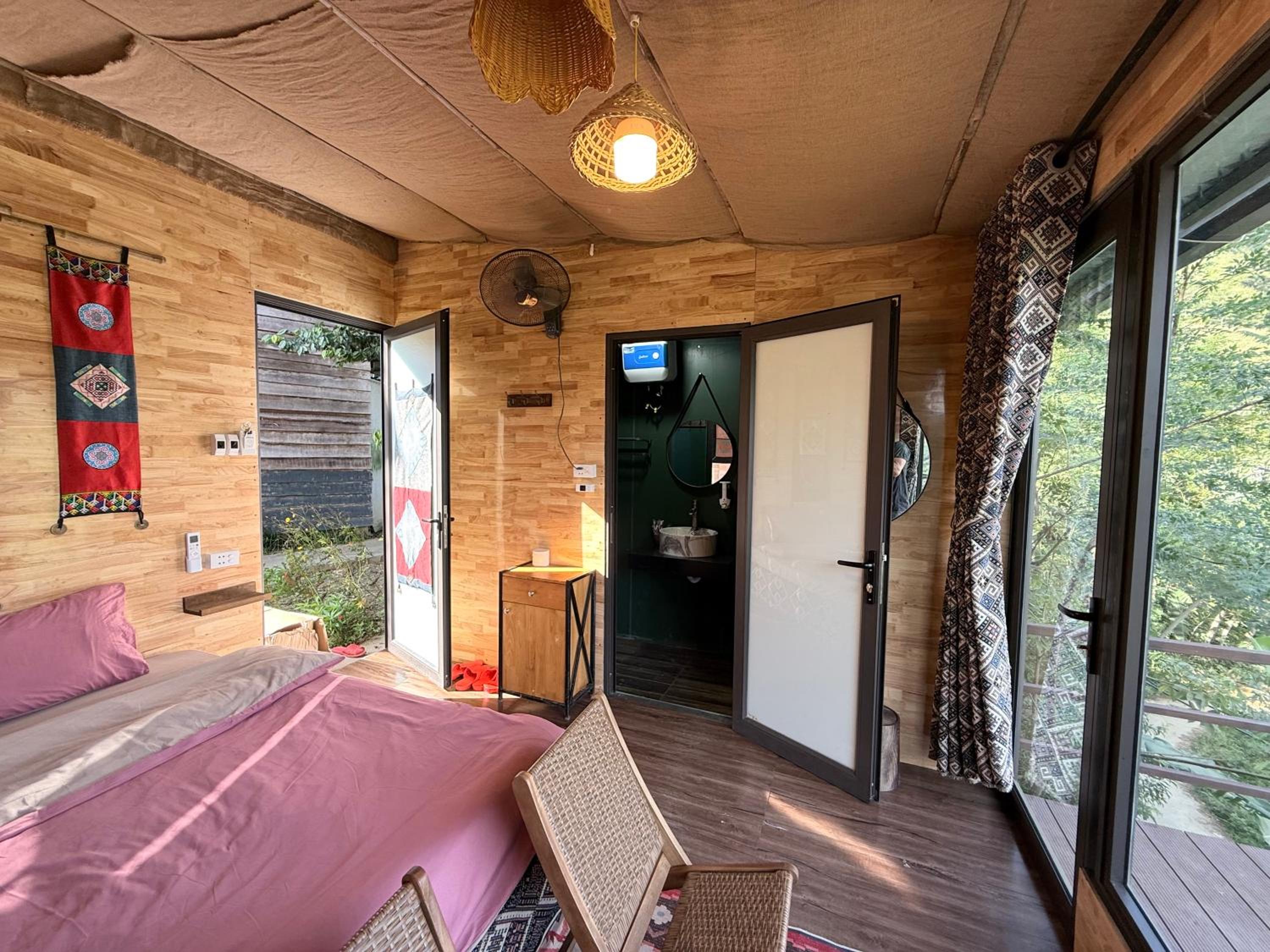 Deluxe Double Room with Balcony