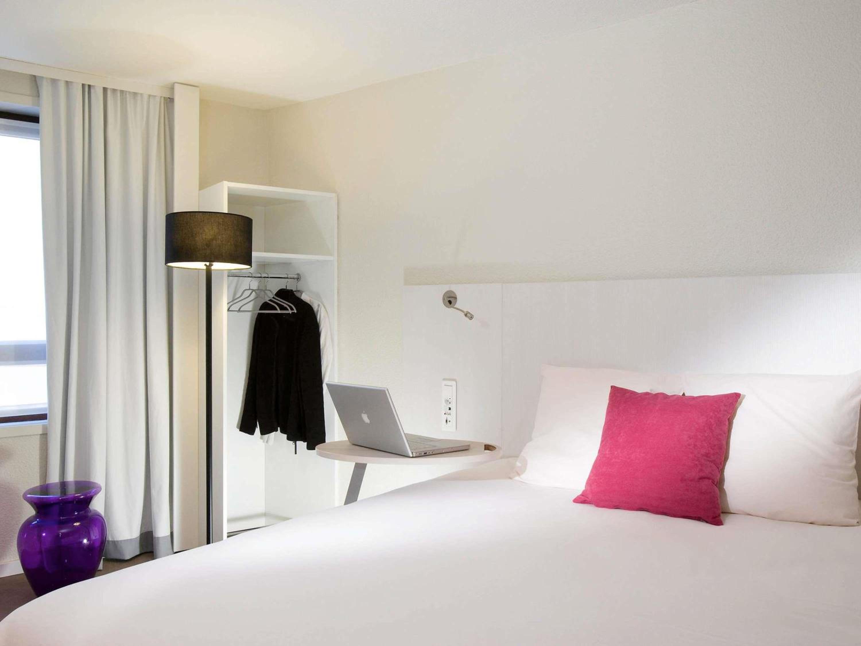 Standard Room with One Double Bed and Single Sofa Bed - Photo 1