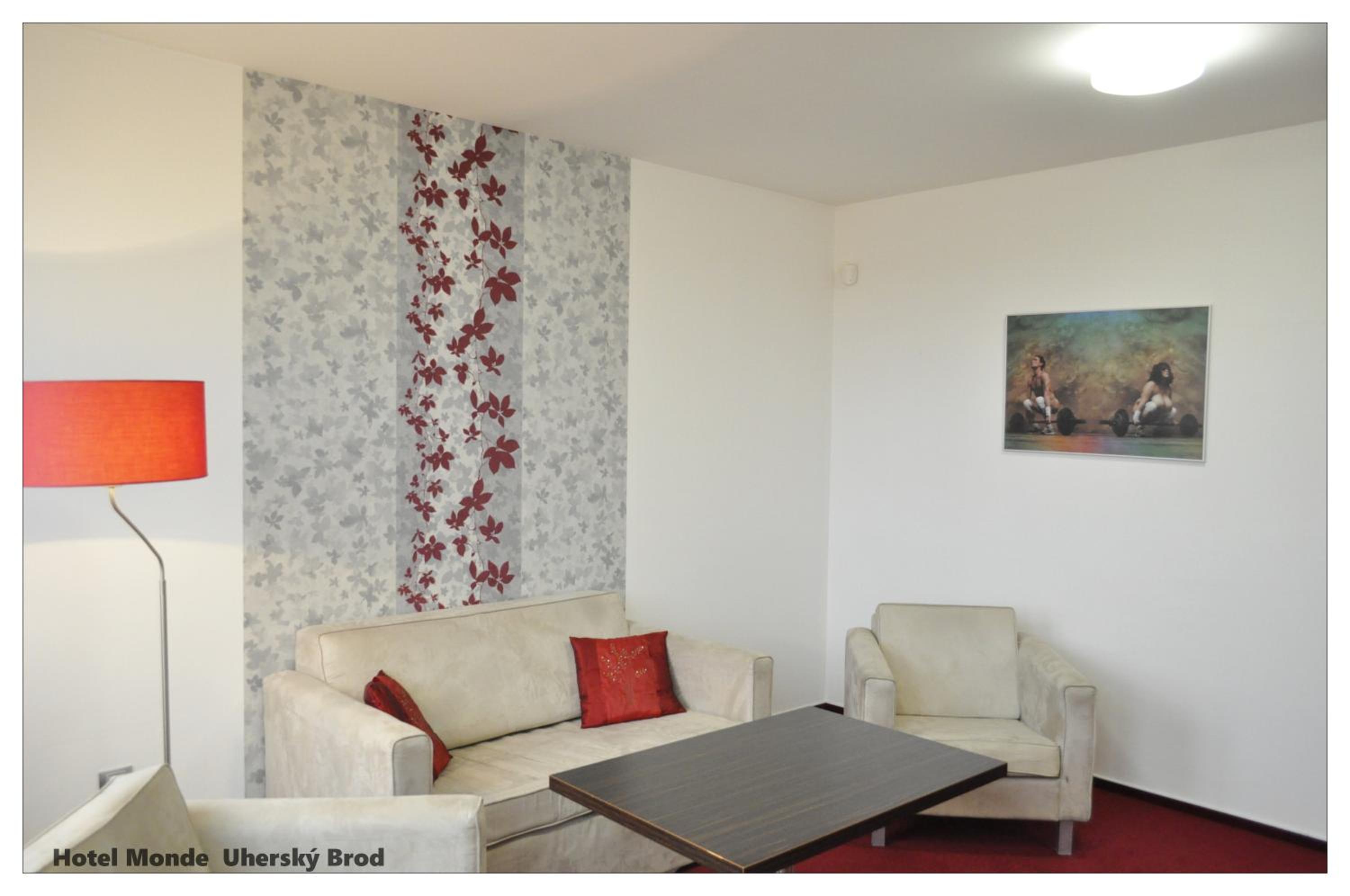 Suite - Photo 4