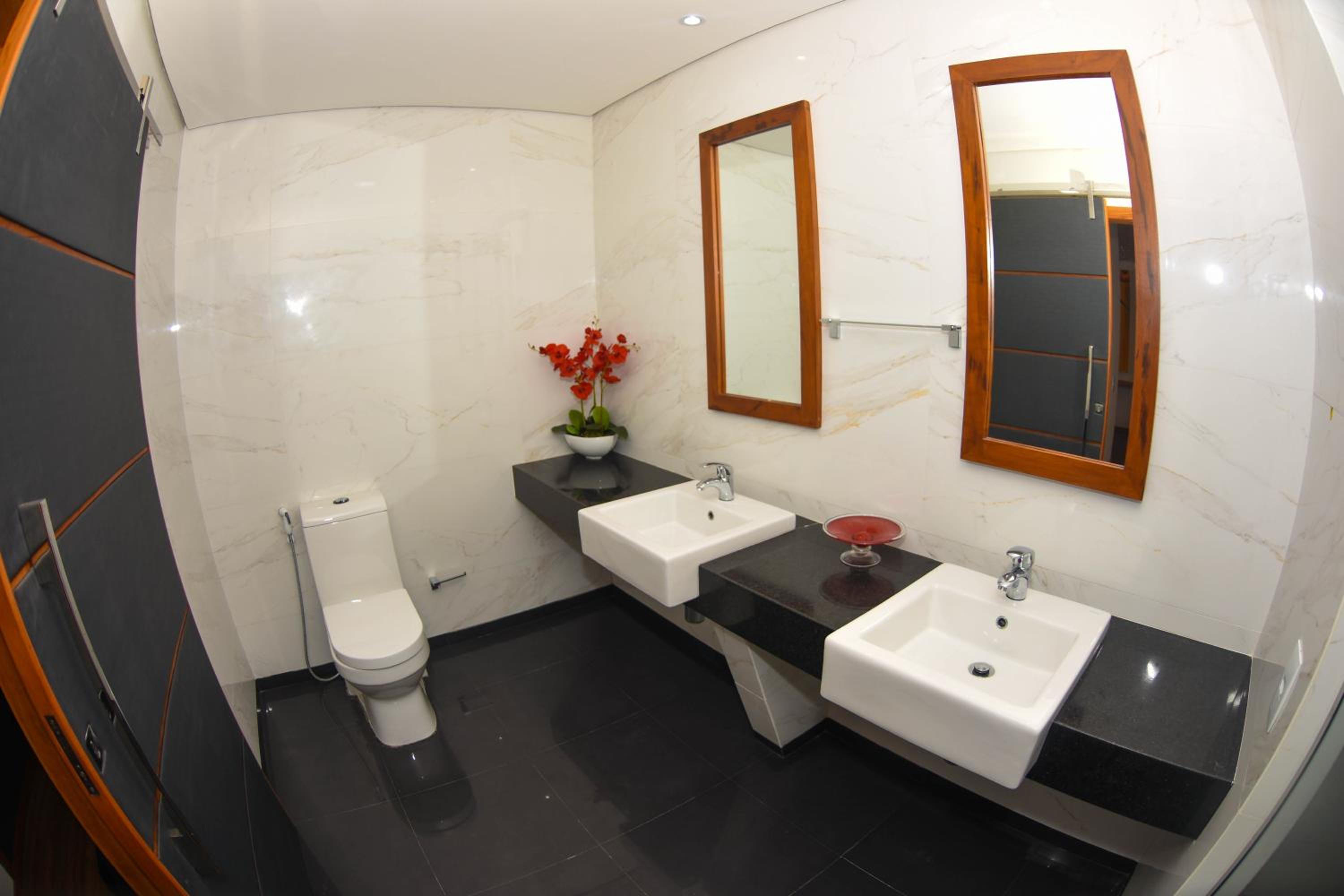 Deluxe Double Room with Bath photo 3