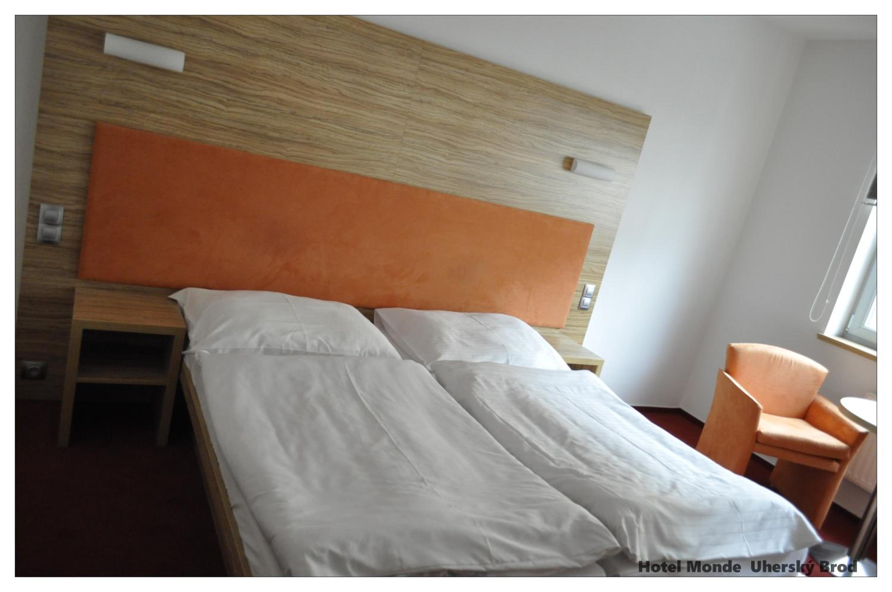 Double or Twin Room - Photo 1