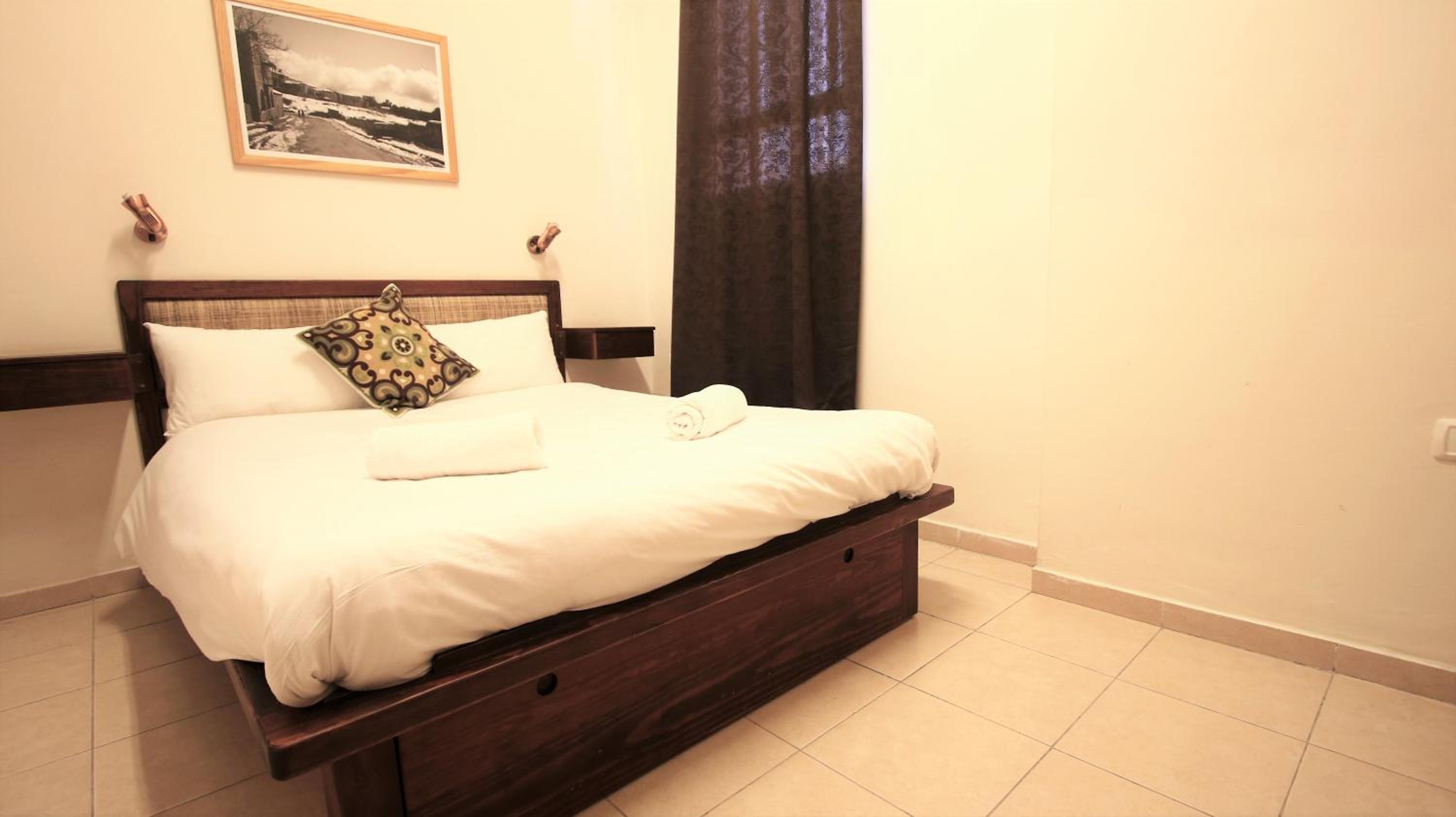 Superior One-Bedroom Apartment with Balcony - Photo 3