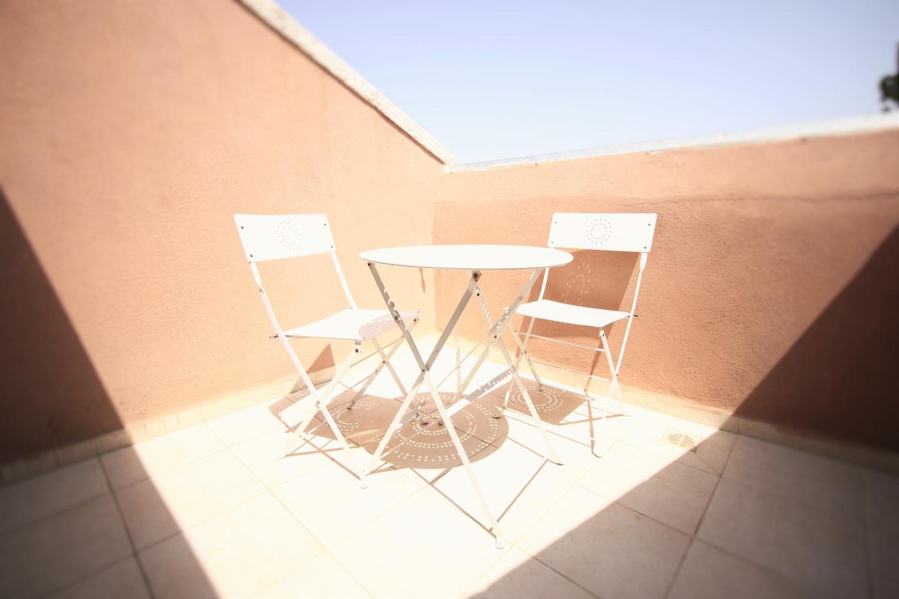 Family Studio with Mezzanine and Balcony - Photo 6
