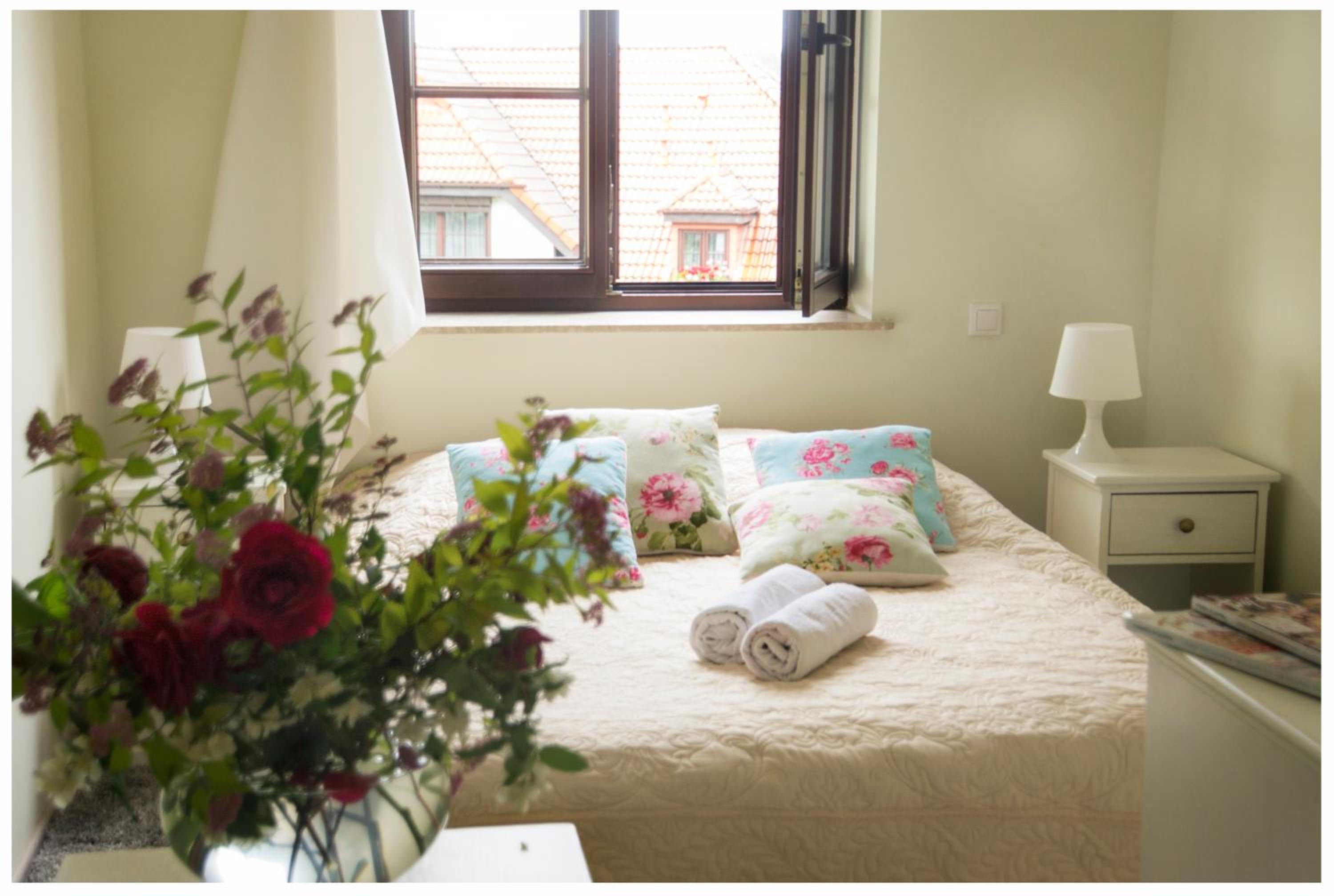 Double Room - Photo 7