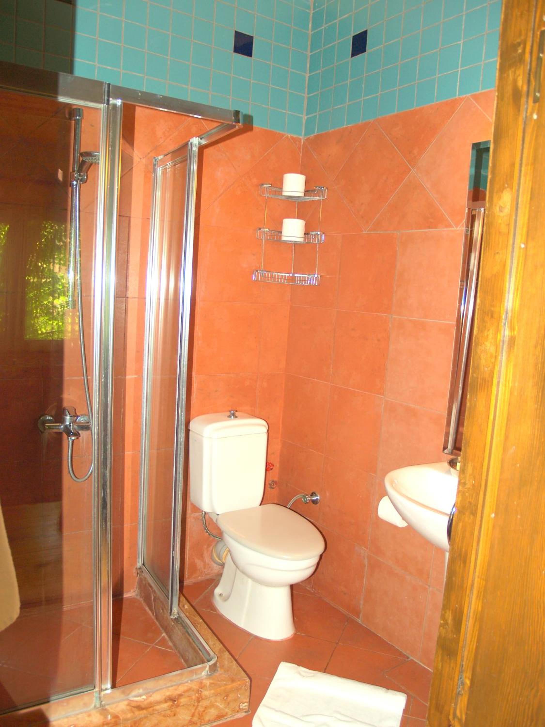 Large Double Room photo 3