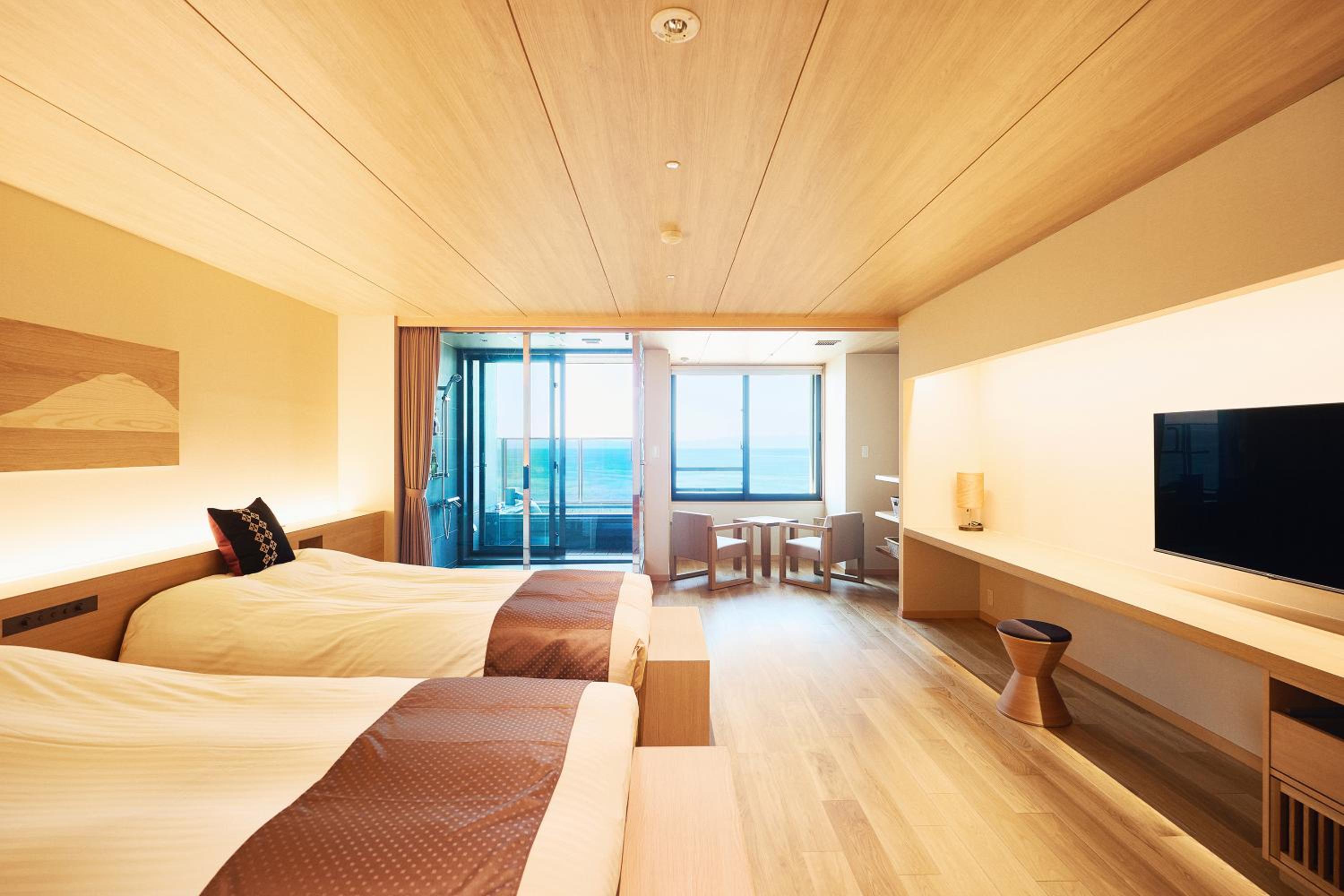 Twin Room with Private External Bathroom photo 2