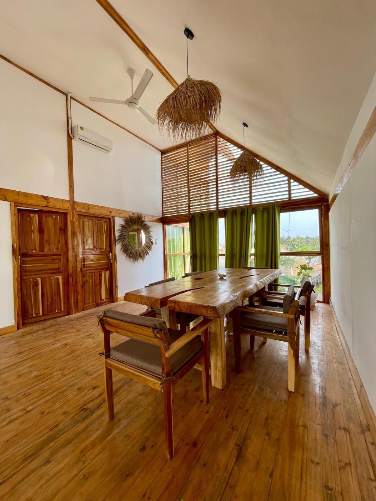 6-Bed Female Dormitory Room photo 1