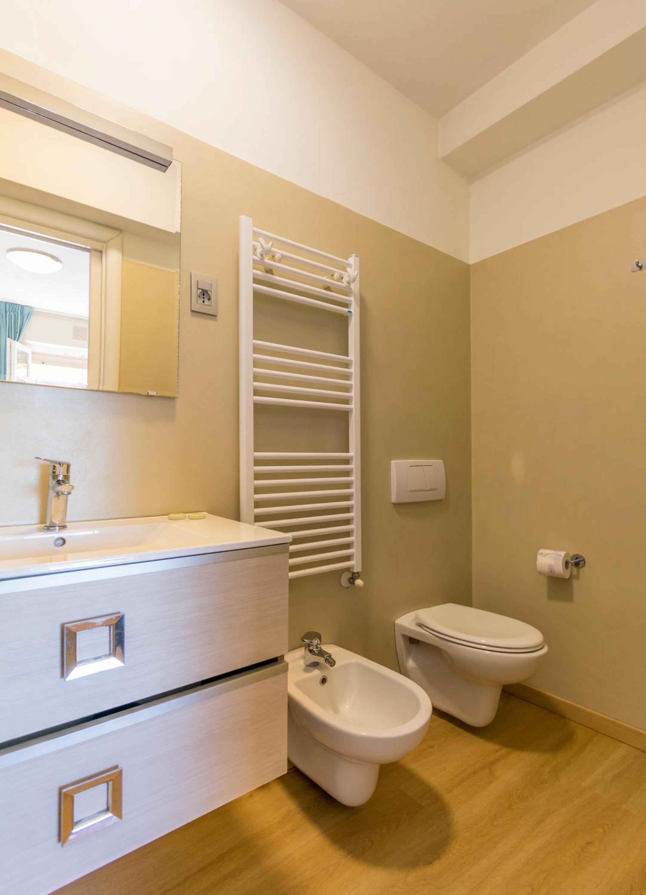 One-Bedroom Apartment with Sea View